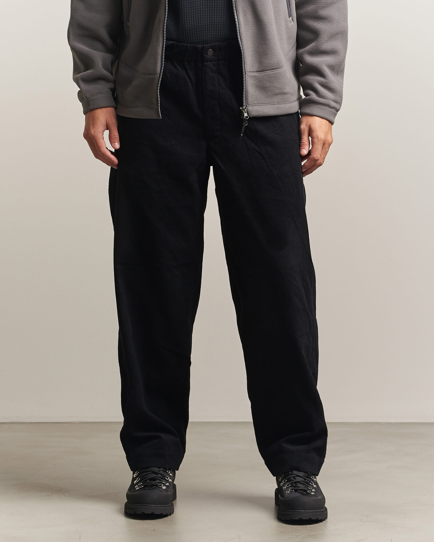 Hombres | Pantalones | Goldwin | Corduroy Straight Pants Black