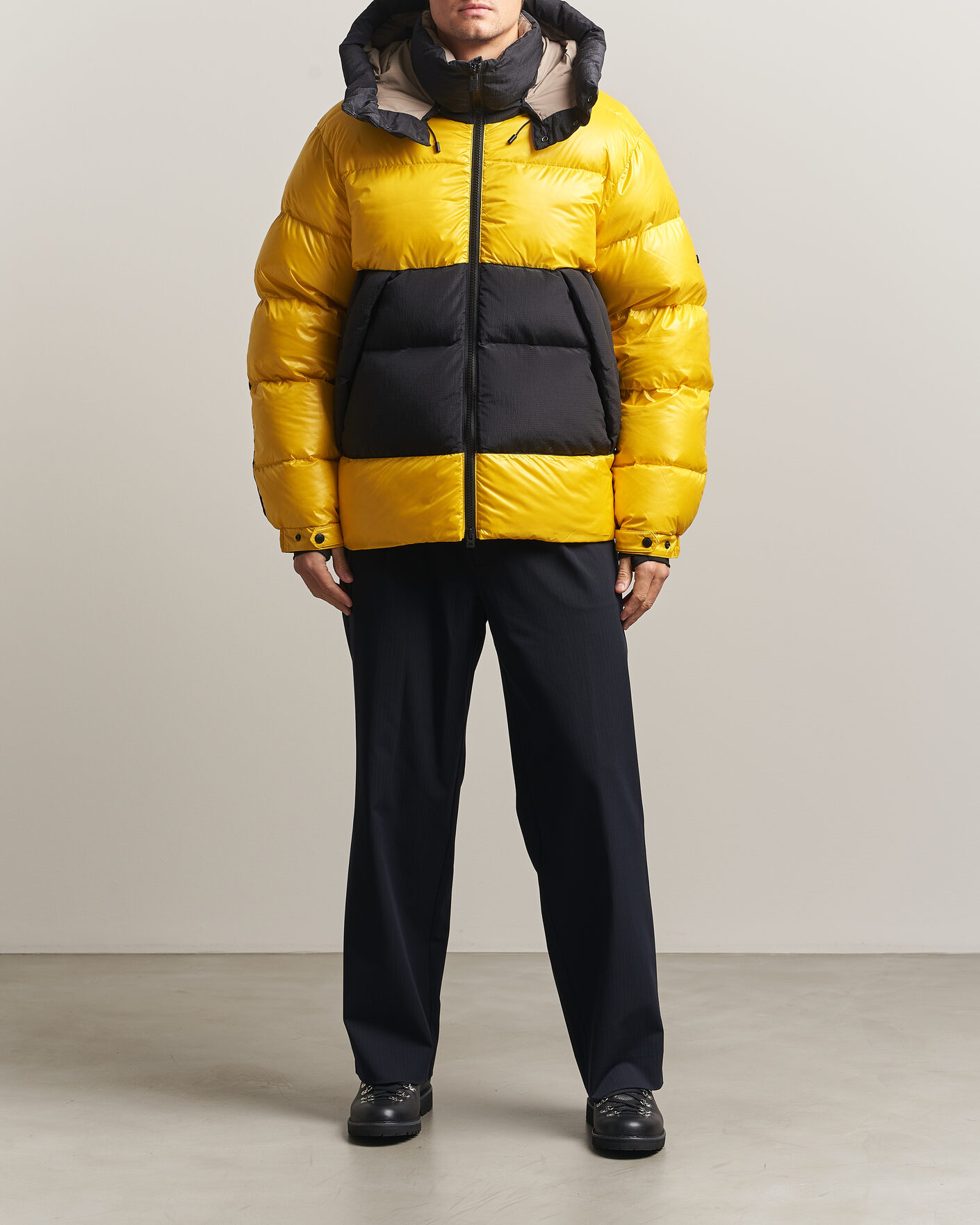 Hombres | Abrigos y chaquetas | J.Lindeberg | Creek Block Hooded Down Jacket Bumblebee