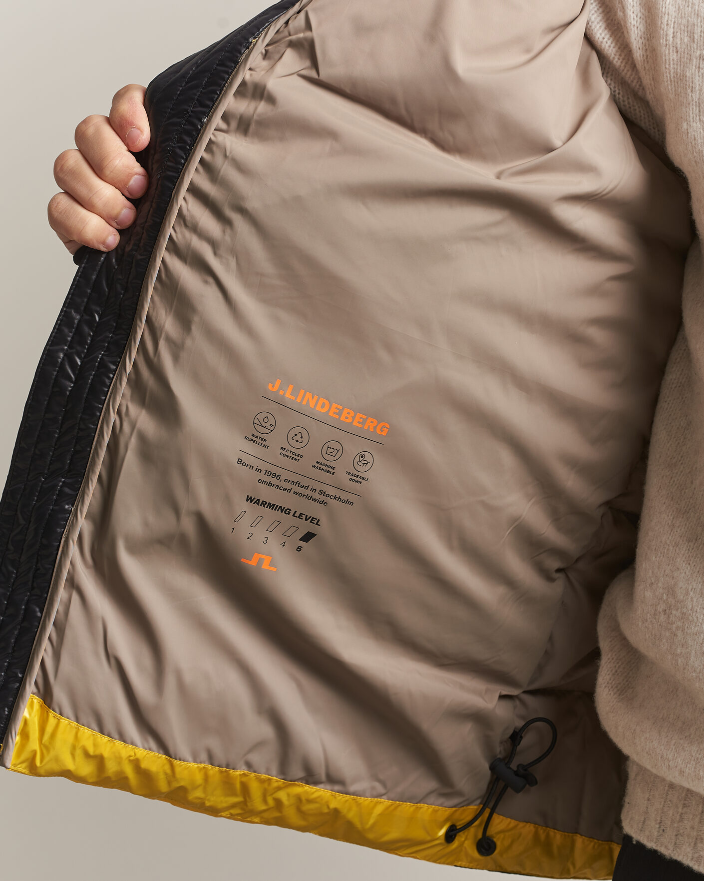 Hombres | Abrigos y chaquetas | J.Lindeberg | Creek Block Hooded Down Jacket Bumblebee
