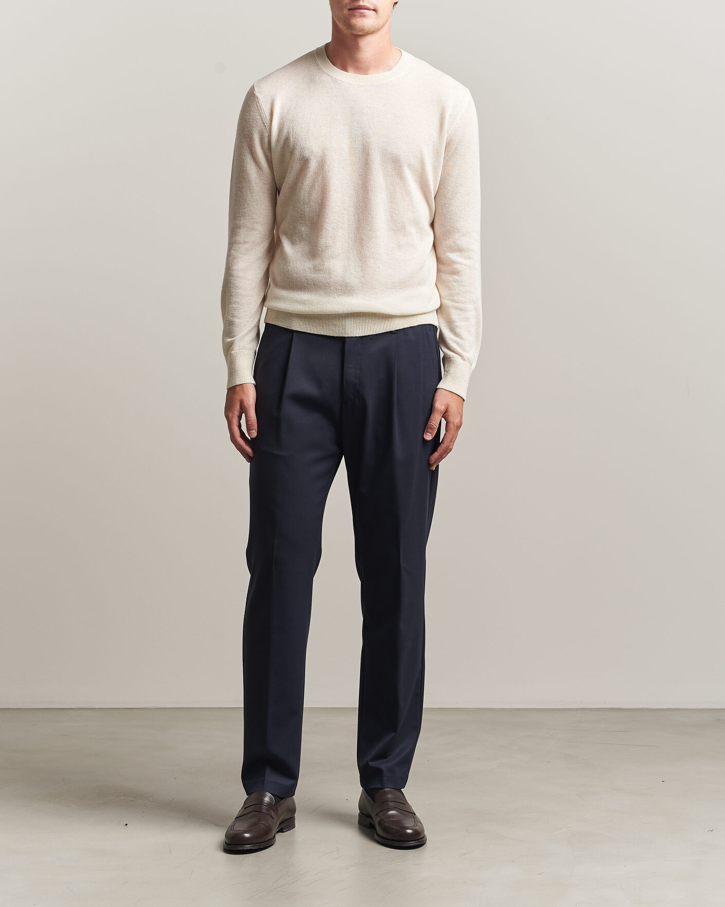 Hombres | Pantalones | Herno | Pleated Wool Trousers Navy