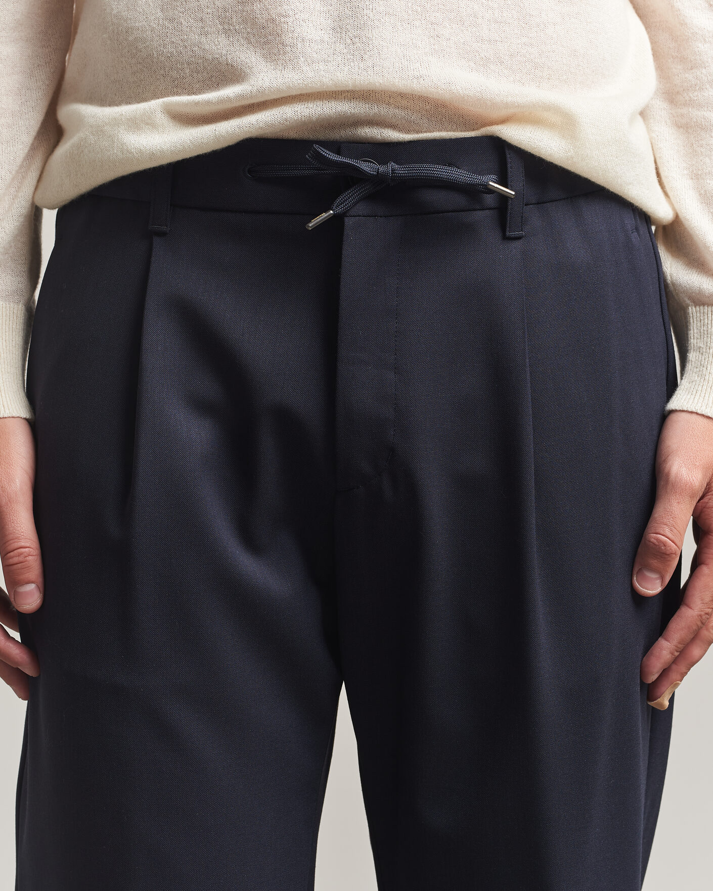 Hombres | Pantalones | Herno | Pleated Wool Trousers Navy