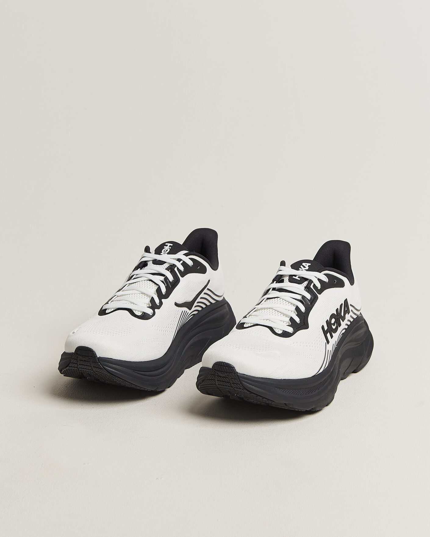 Hombres | Zapatillas de correr | Hoka | Clifton 11 White/Black