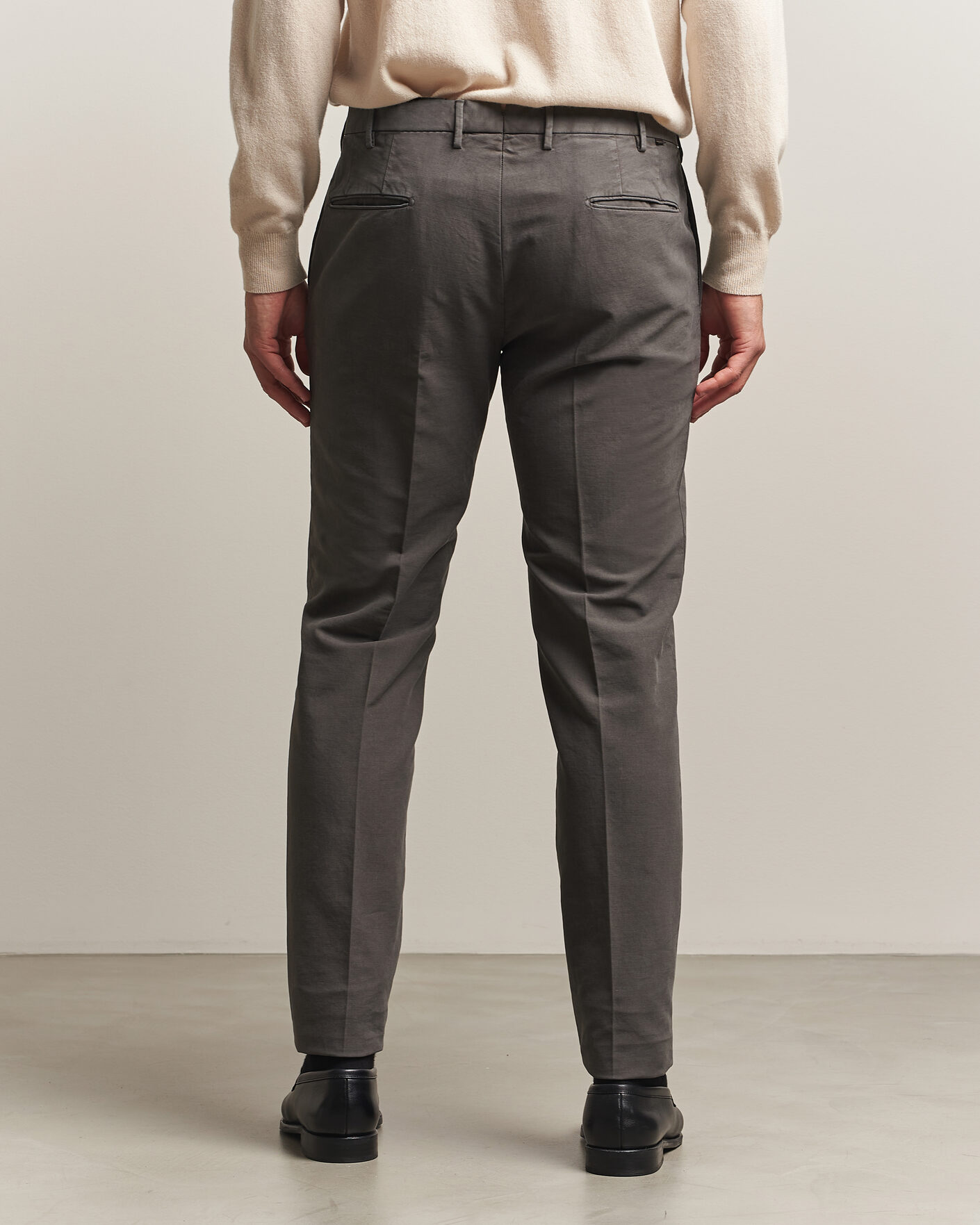 Hombres | Pantalones | Incotex | Slim Fit Soft Cotton Stretch Chinos Dark Grey