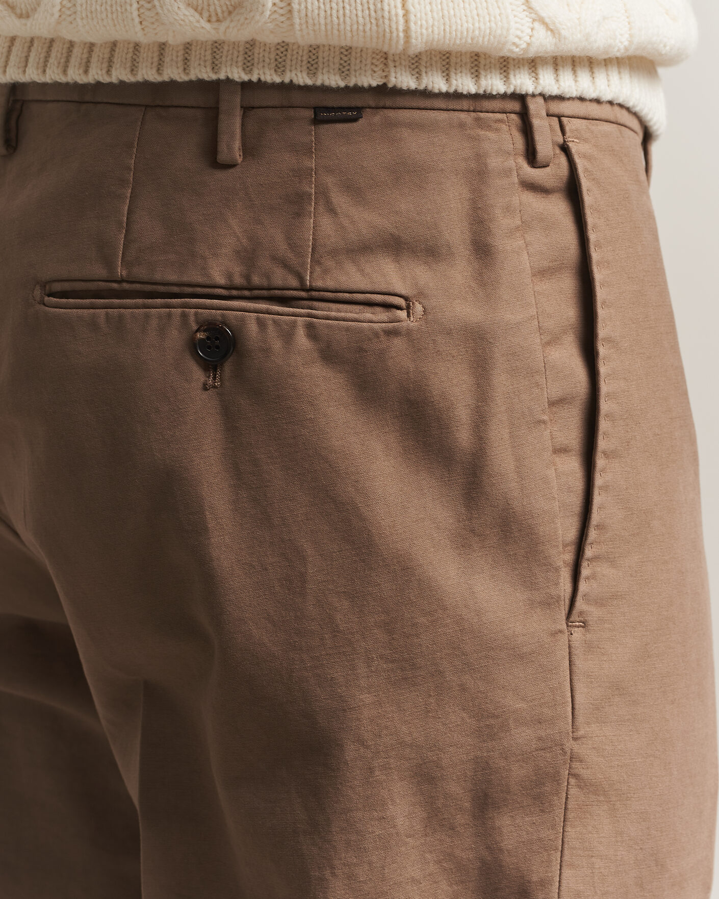 Hombres | Pantalones | Incotex | Regular Fit Soft Cotton Stretch Chinos Taupe