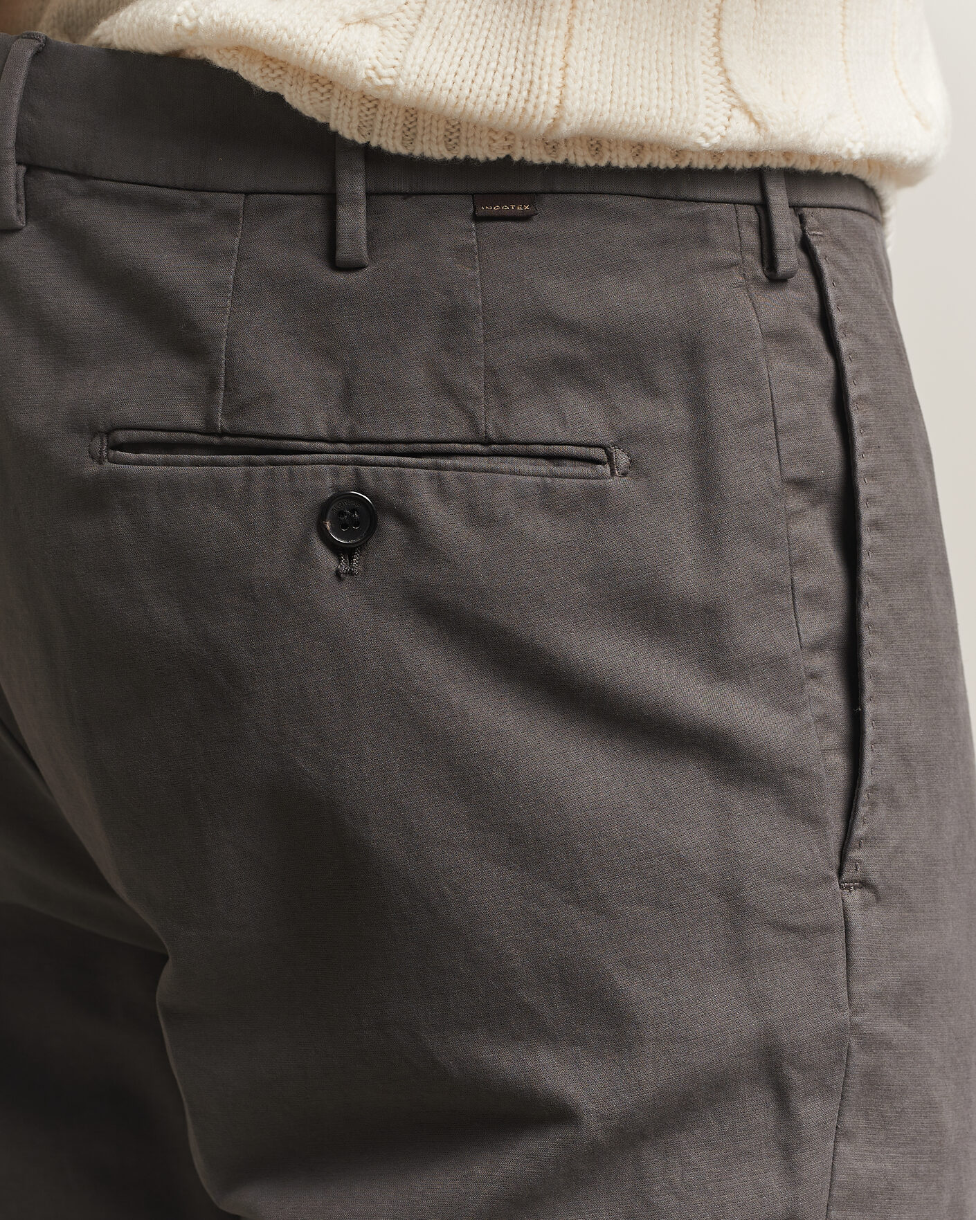 Hombres | Pantalones | Incotex | Regular Fit Soft Cotton Stretch Chinos Dark Grey