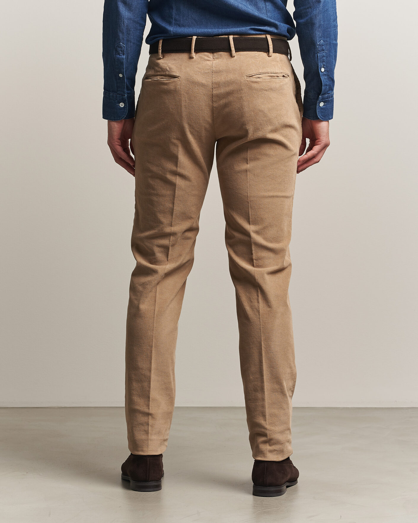 Hombres | Pantalones | Incotex | Slim Fit Baby Corduroy Trousers Beige