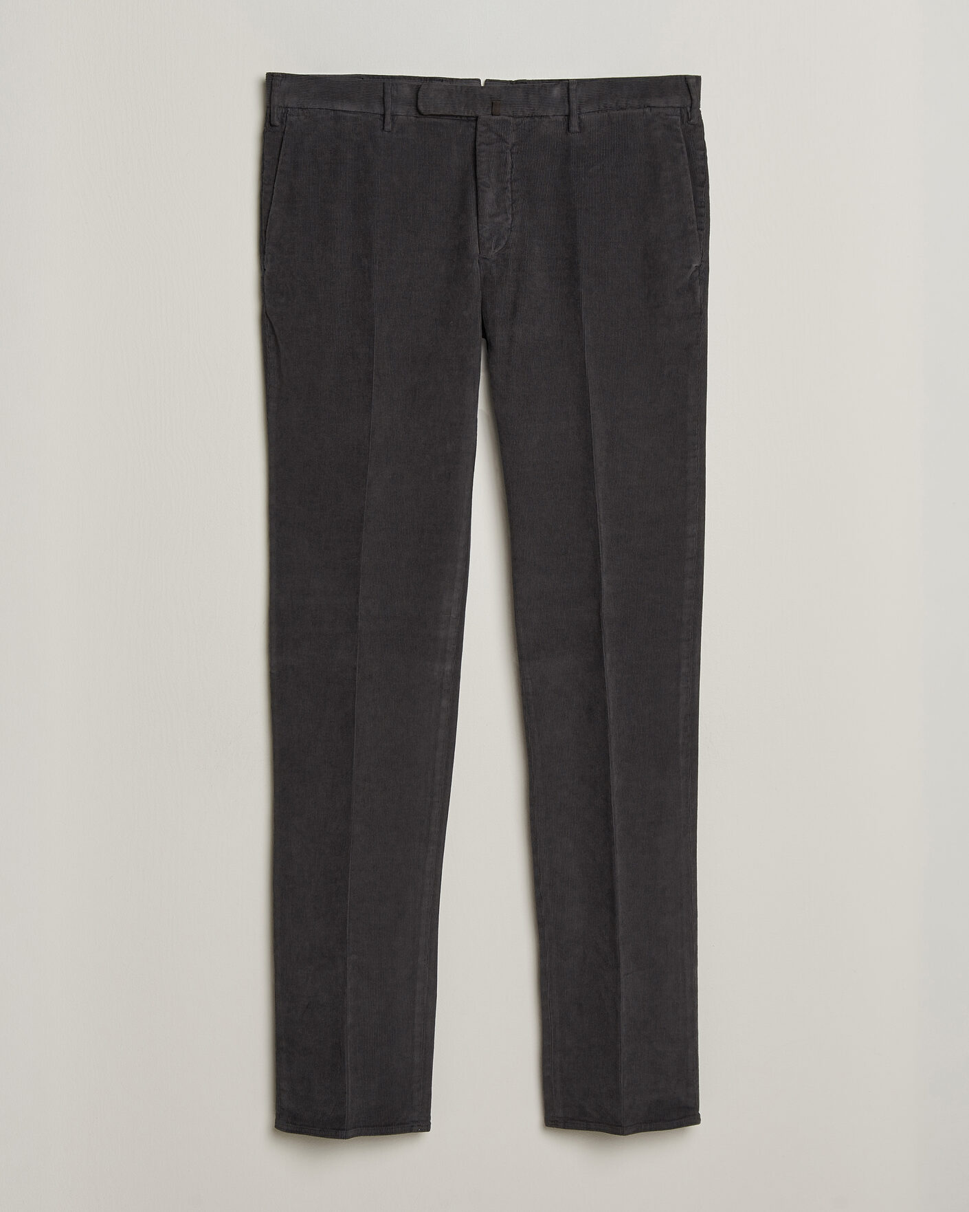 Hombres | Pantalones | Incotex | Slim Fit Baby Corduroy Trousers Dark Grey