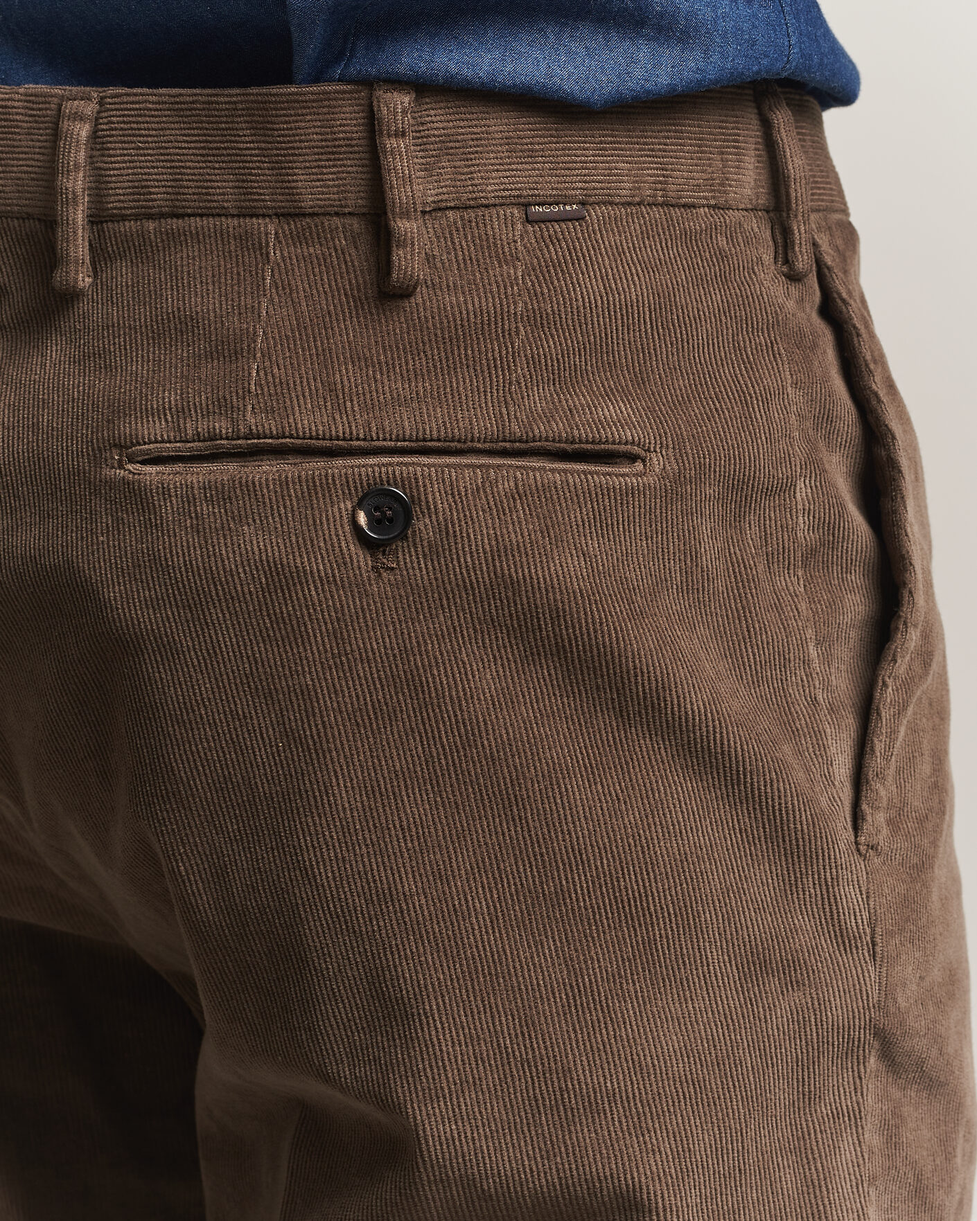 Hombres | Pantalones | Incotex | Regular Fit Baby Corduroy Trousers Taupe