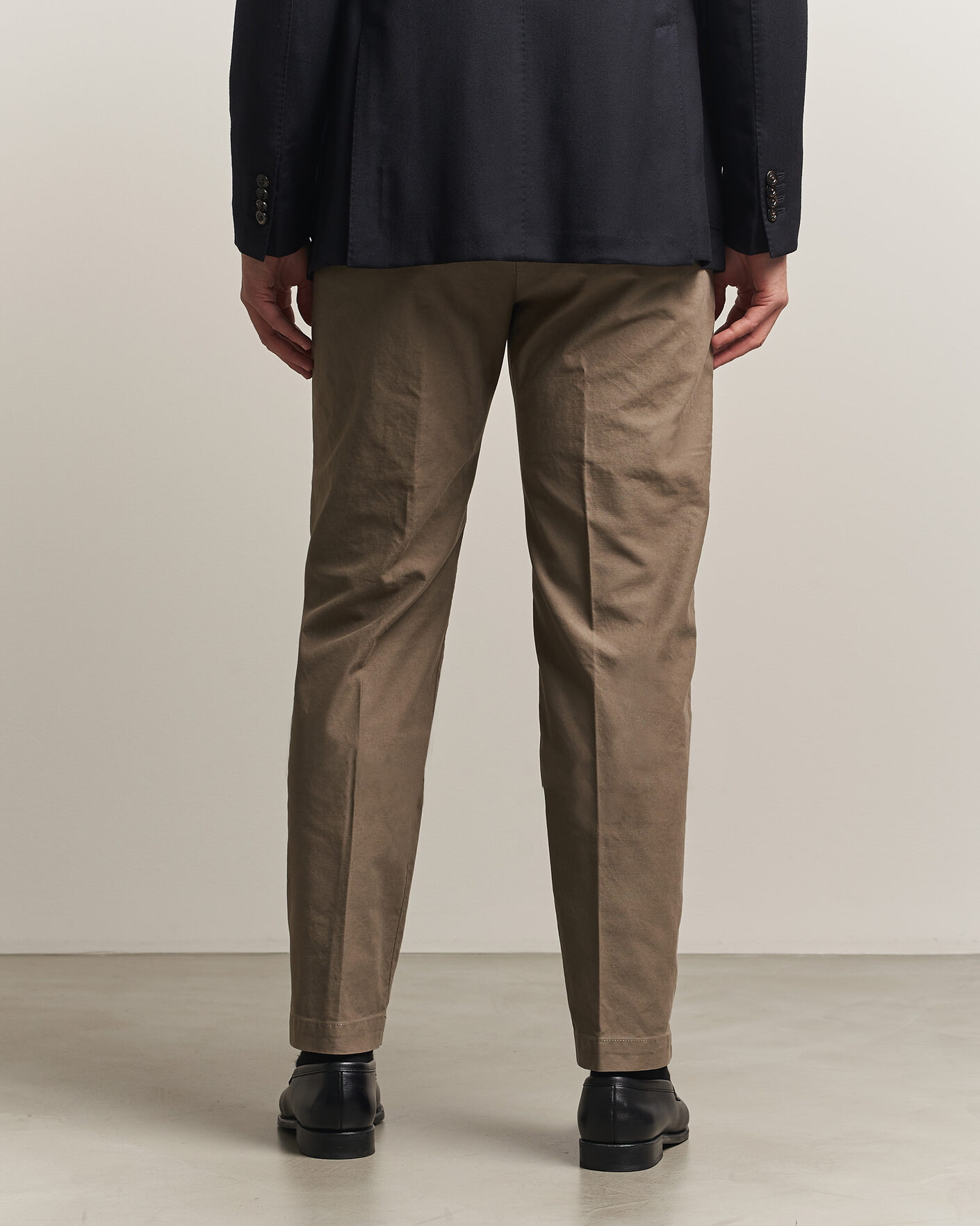 Hombres | Pantalones | Incotex | Regular Fit Garment Dyed Slacks Taupe