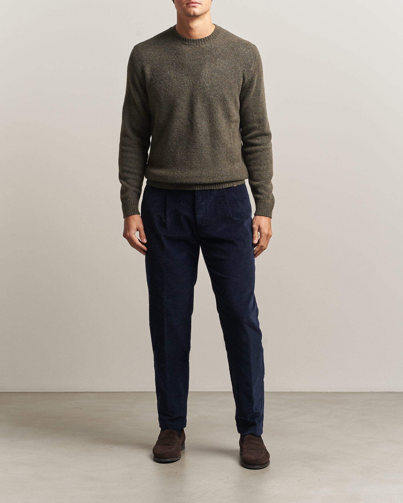 Hombres | Pantalones | Incotex | Regular Fit Washed Corduroy Slacks Navy