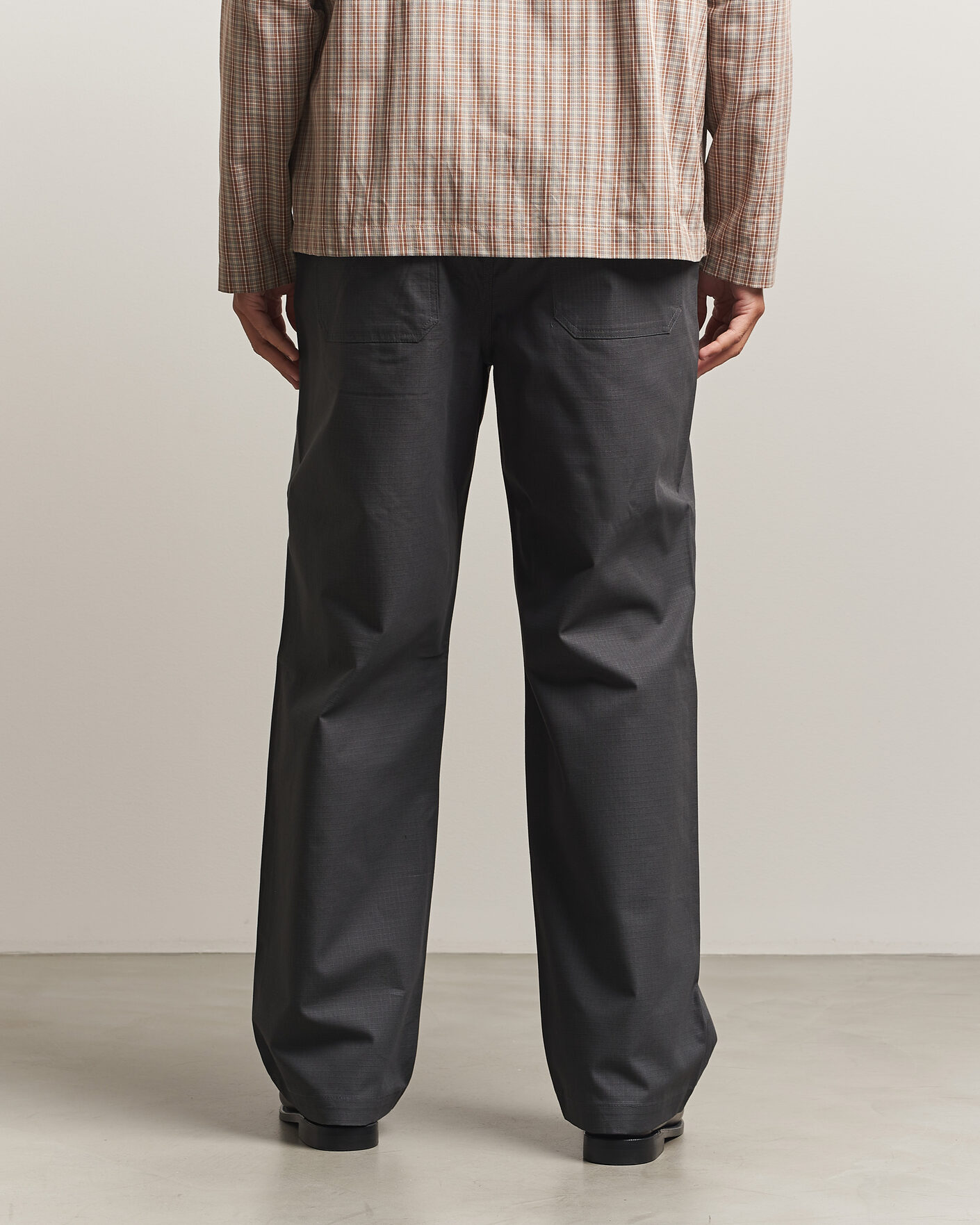 Hombres | Pantalones | Palmes | Lucien Ripstop Trousers Charcoal