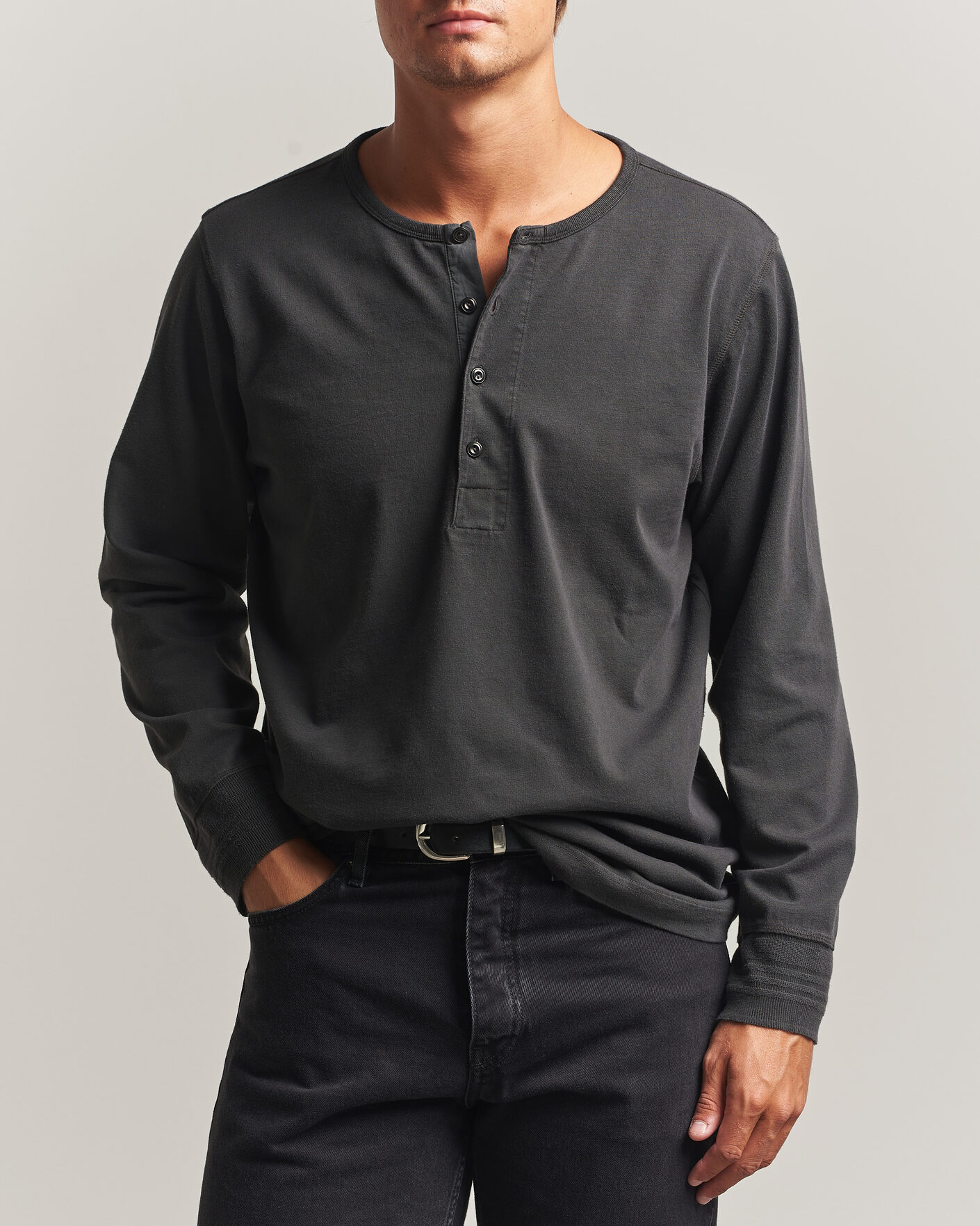 Hombres | Jerséis y prendas de punto | Nudie Jeans | Long Sleeved Henley Antracite