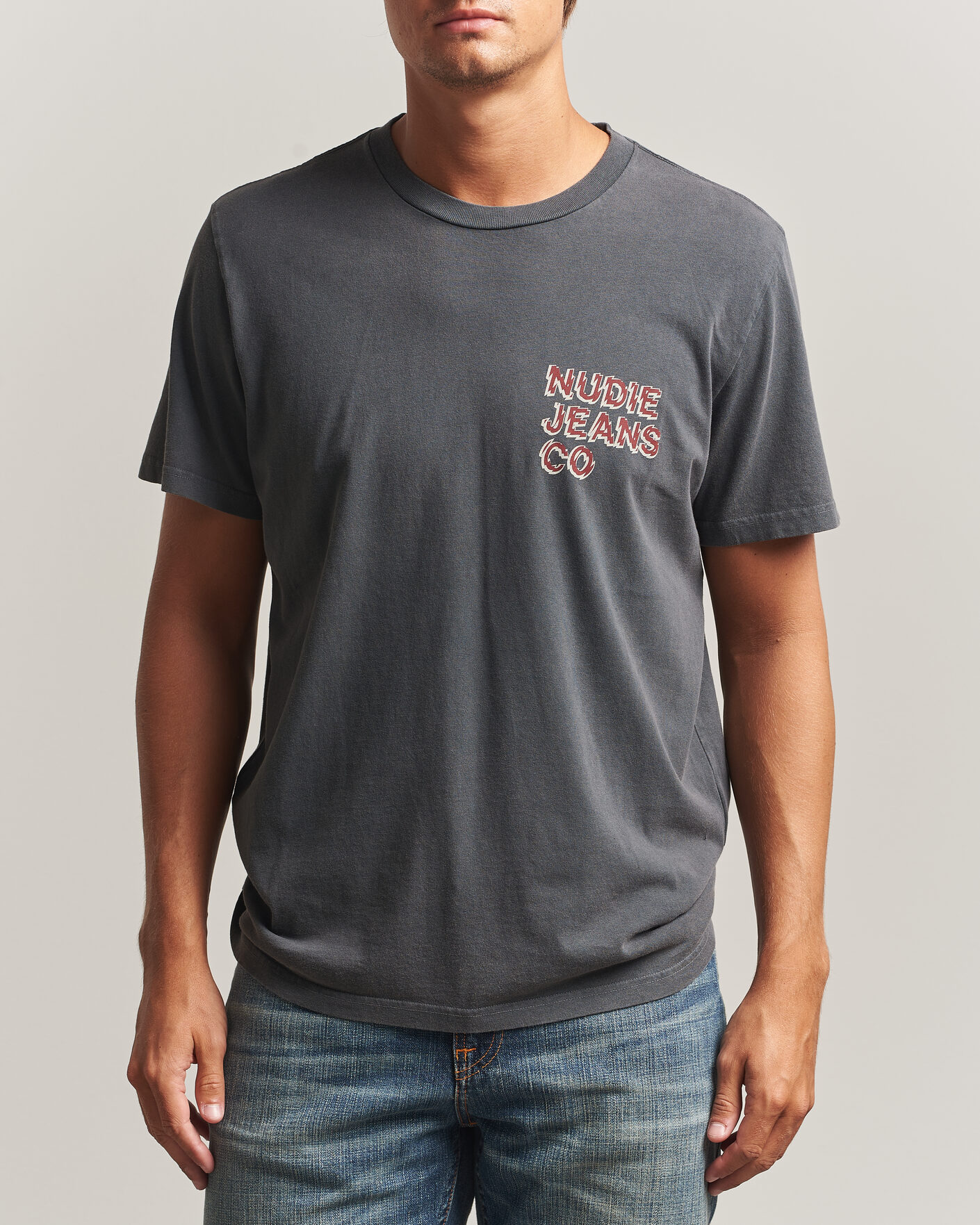 Hombres | Camisetas | Nudie Jeans | Roy Life Tracks T-Shirt Antracite