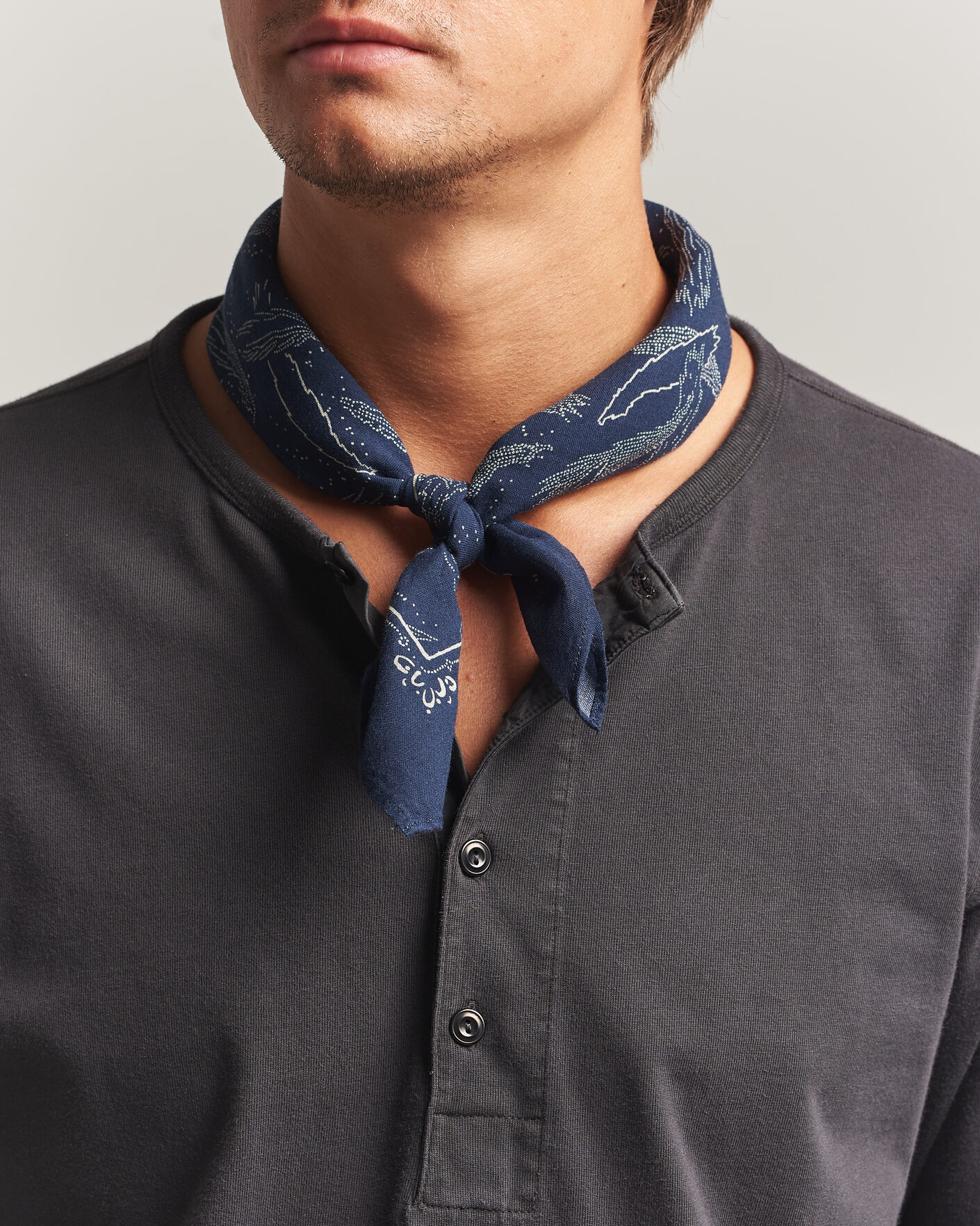 Hombres | Bufandas elegantes | Nudie Jeans | Ingrid Printed Bandana Blue