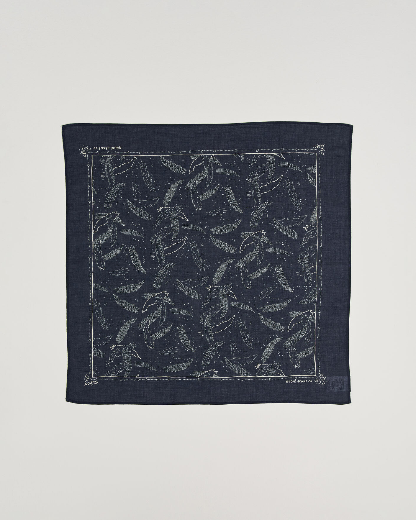 Hombres | Bufandas elegantes | Nudie Jeans | Ingrid Printed Bandana Blue