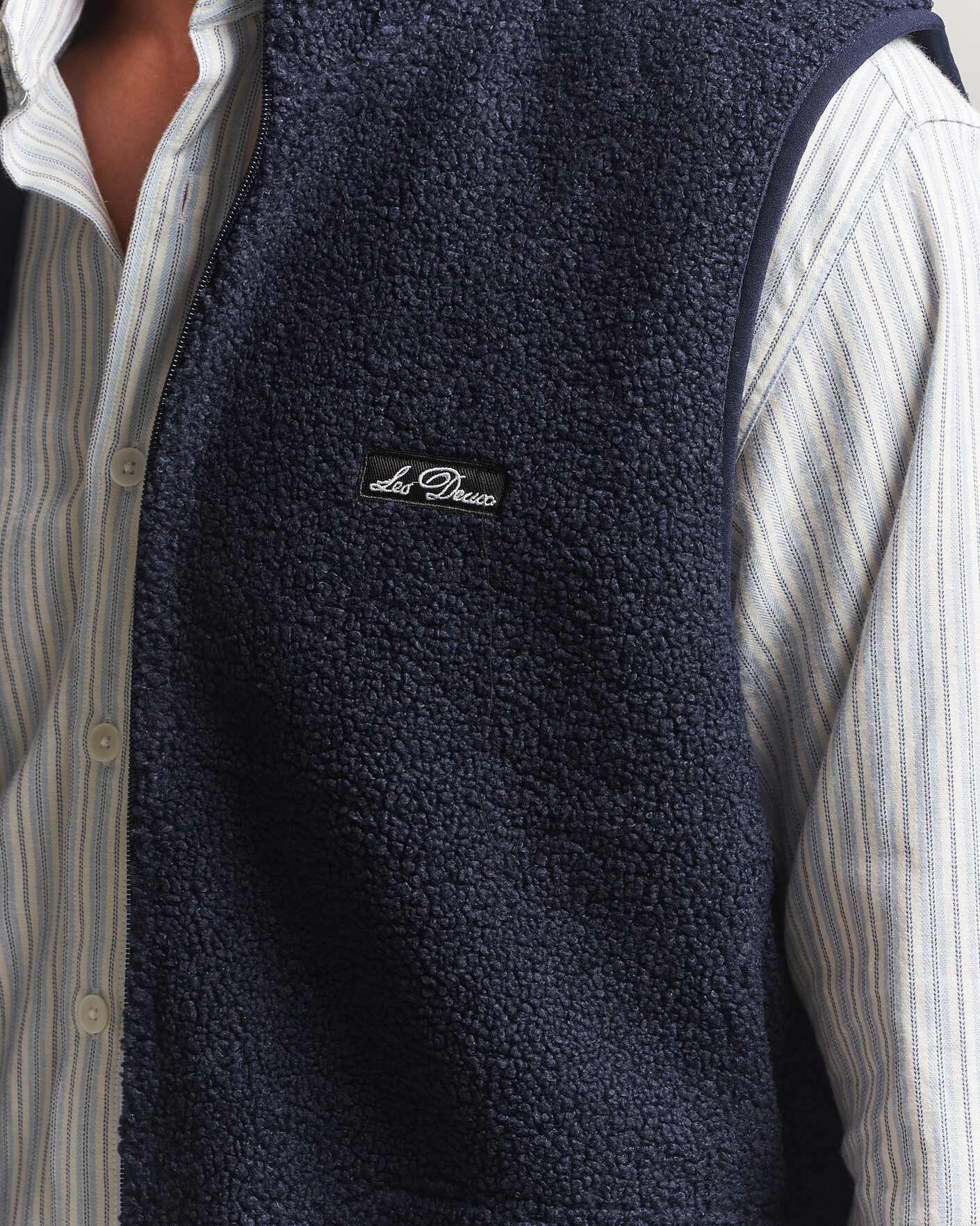 Hombres | Chalecos | LES DEUX | Patch Teddy Vest Dark Navy