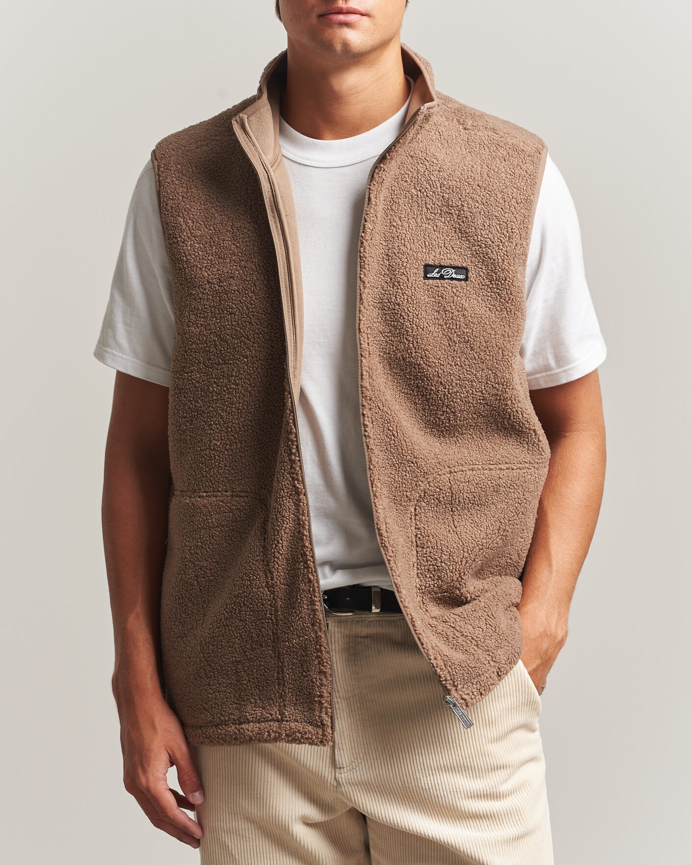 Hombres | Chalecos | LES DEUX | Patch Teddy Vest Caribou
