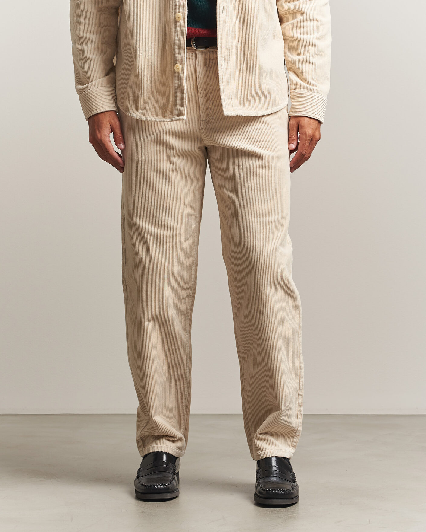 Hombres | Pantalones | LES DEUX | Corduroy Tapered Pants Ivory