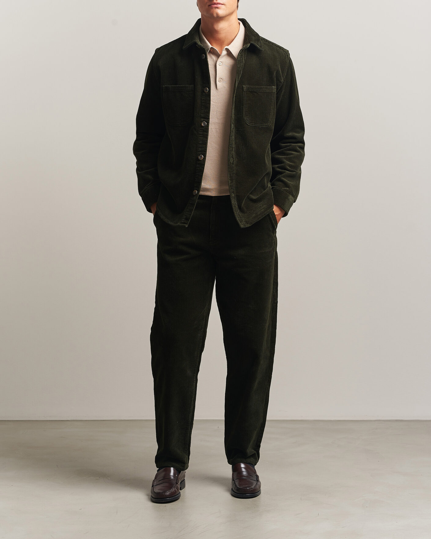 Hombres | Camisas | LES DEUX | Corduroy Overshirt Rosin Green