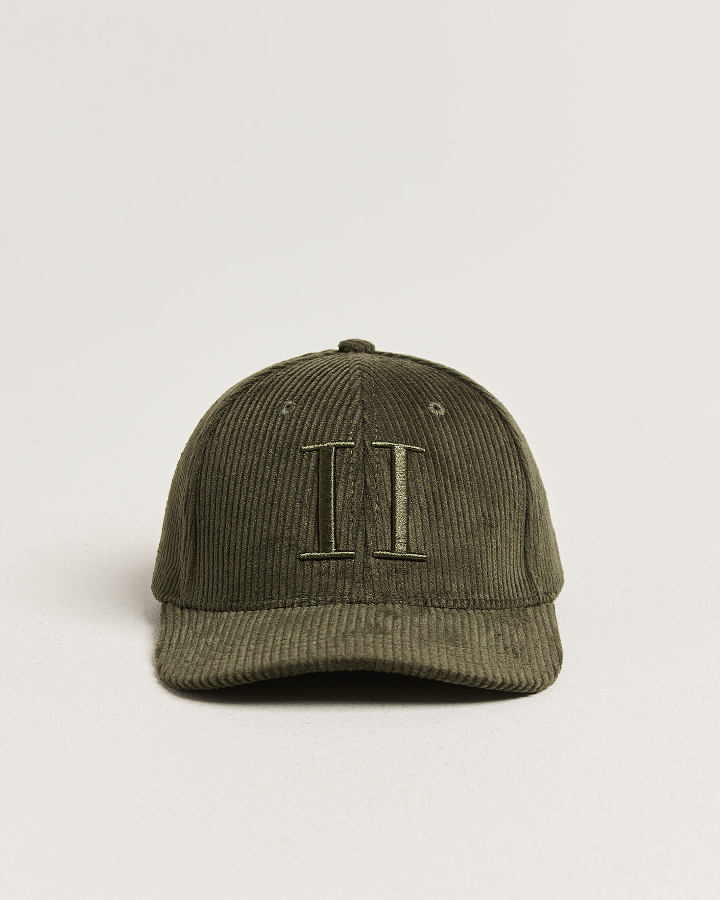 Hombres | Sombreros y gorras | LES DEUX | Core Corderoy Baseball Cap Duffle Bag