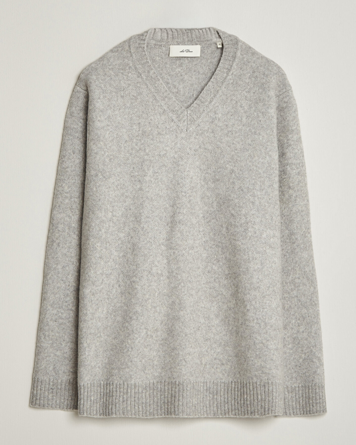 Hombres | Jerséis y prendas de punto | LES DEUX | Melange V-Neck Knit Grey Melange
