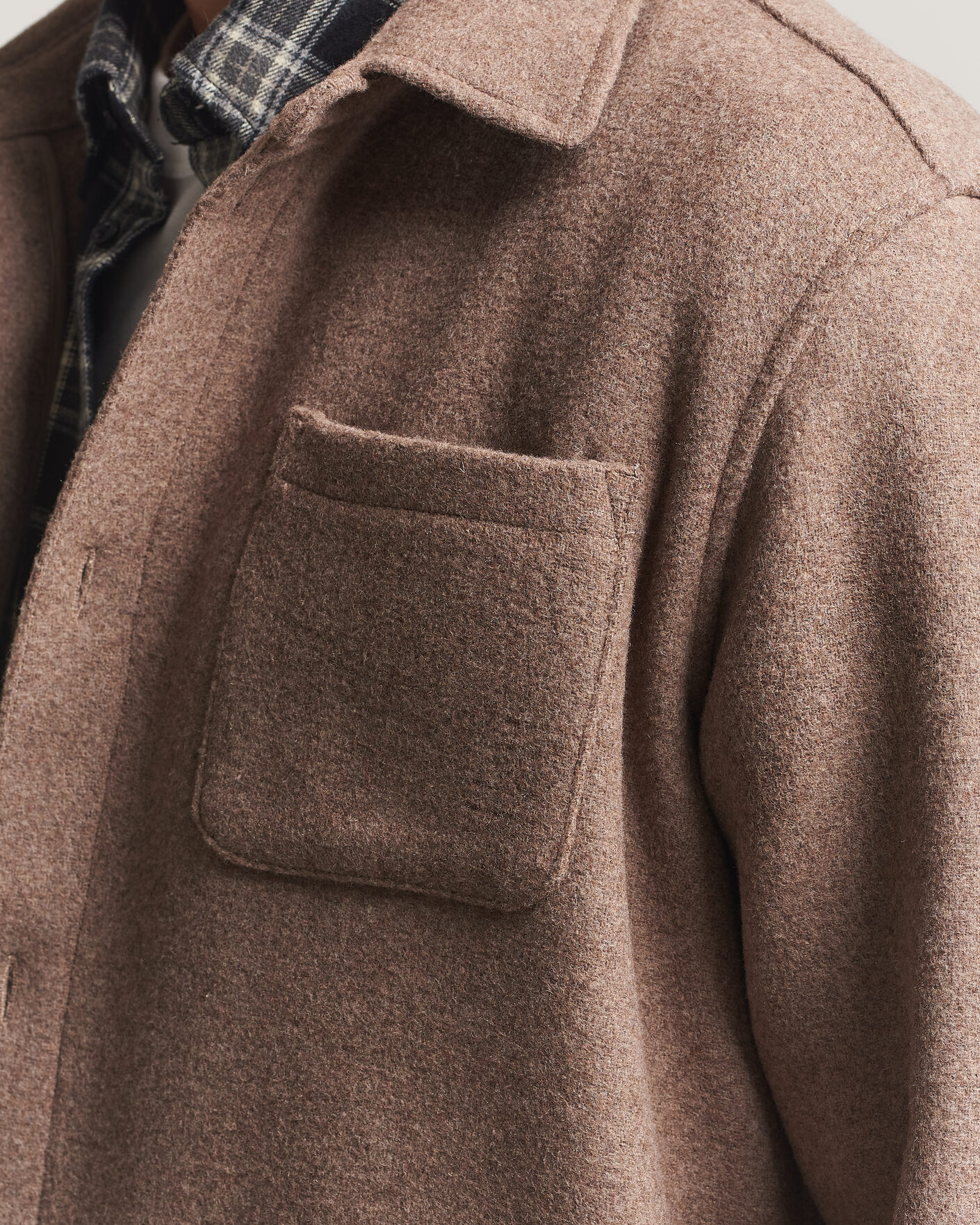 Hombres | Camisas | LES DEUX | Wool Overshirt Dark Sand Melange