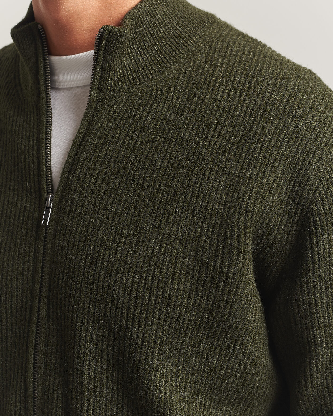 Hombres | Jerséis y prendas de punto | LES DEUX | Wool Rib Knitter Zip Rosin Green