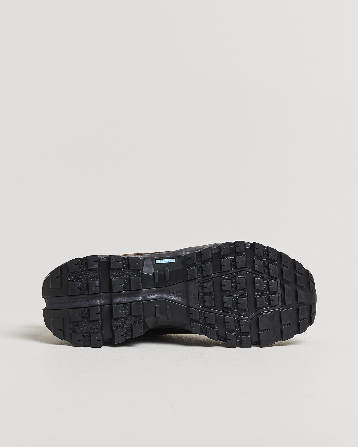 Hombres | Zapatillas de trail | On | Cloudrock Low Waterproof Earth/Black
