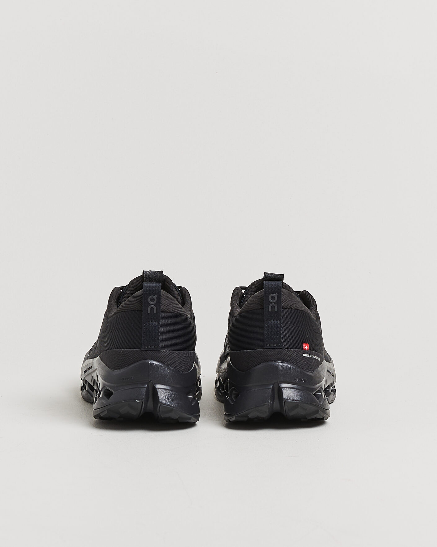 Hombres | Zapatillas de correr | On | Cloudsurfer Trail 2 Black/Eclipse