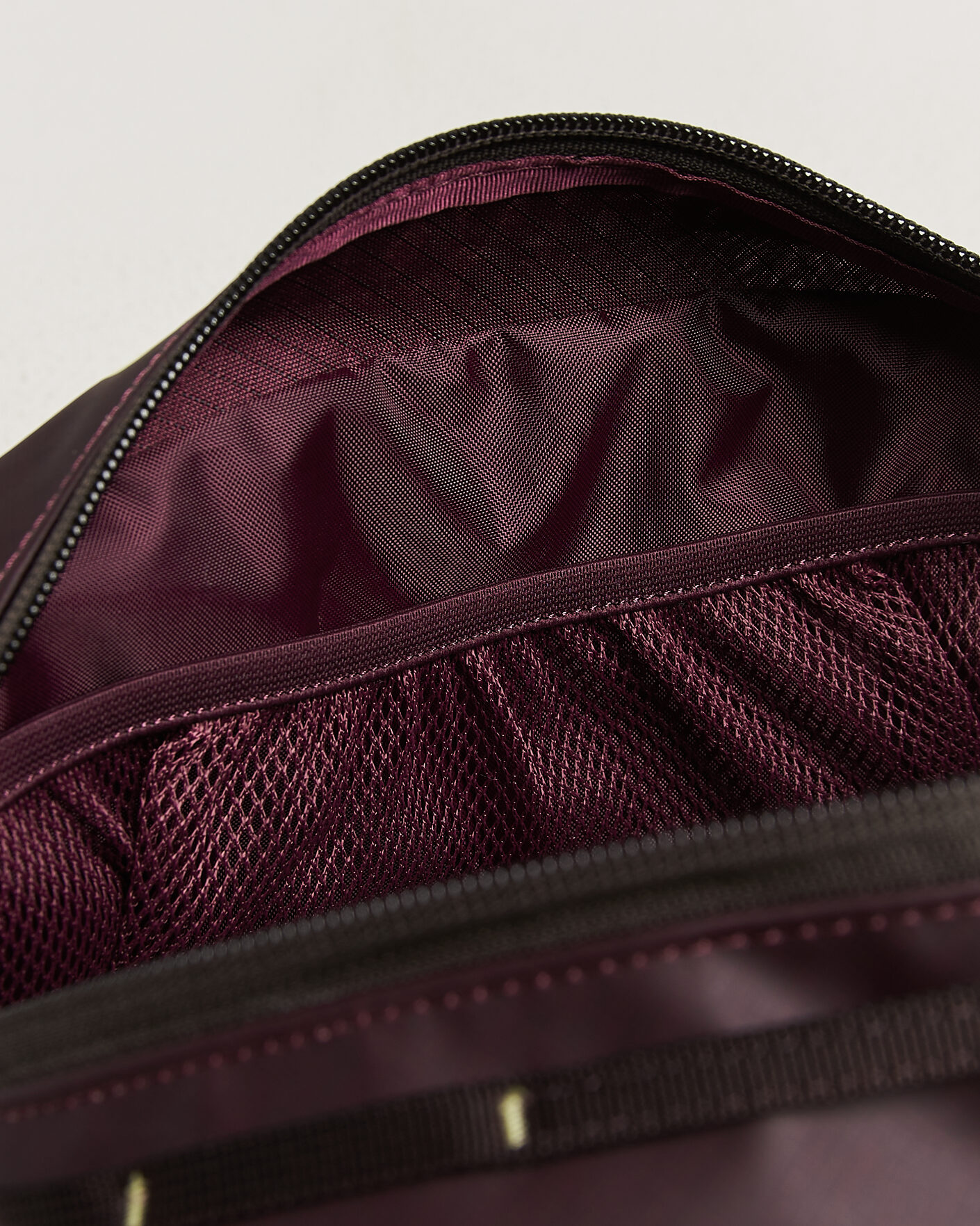 Hombres | Bolsos | Patagonia | Black Hole Cube 3L Berry Fig