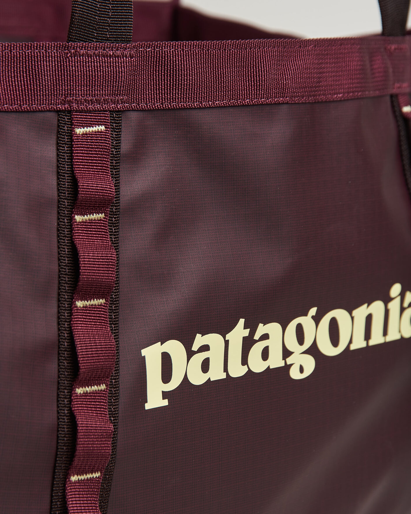Hombres | Bolsos | Patagonia | Black Hole Tote 25L Berry Fig