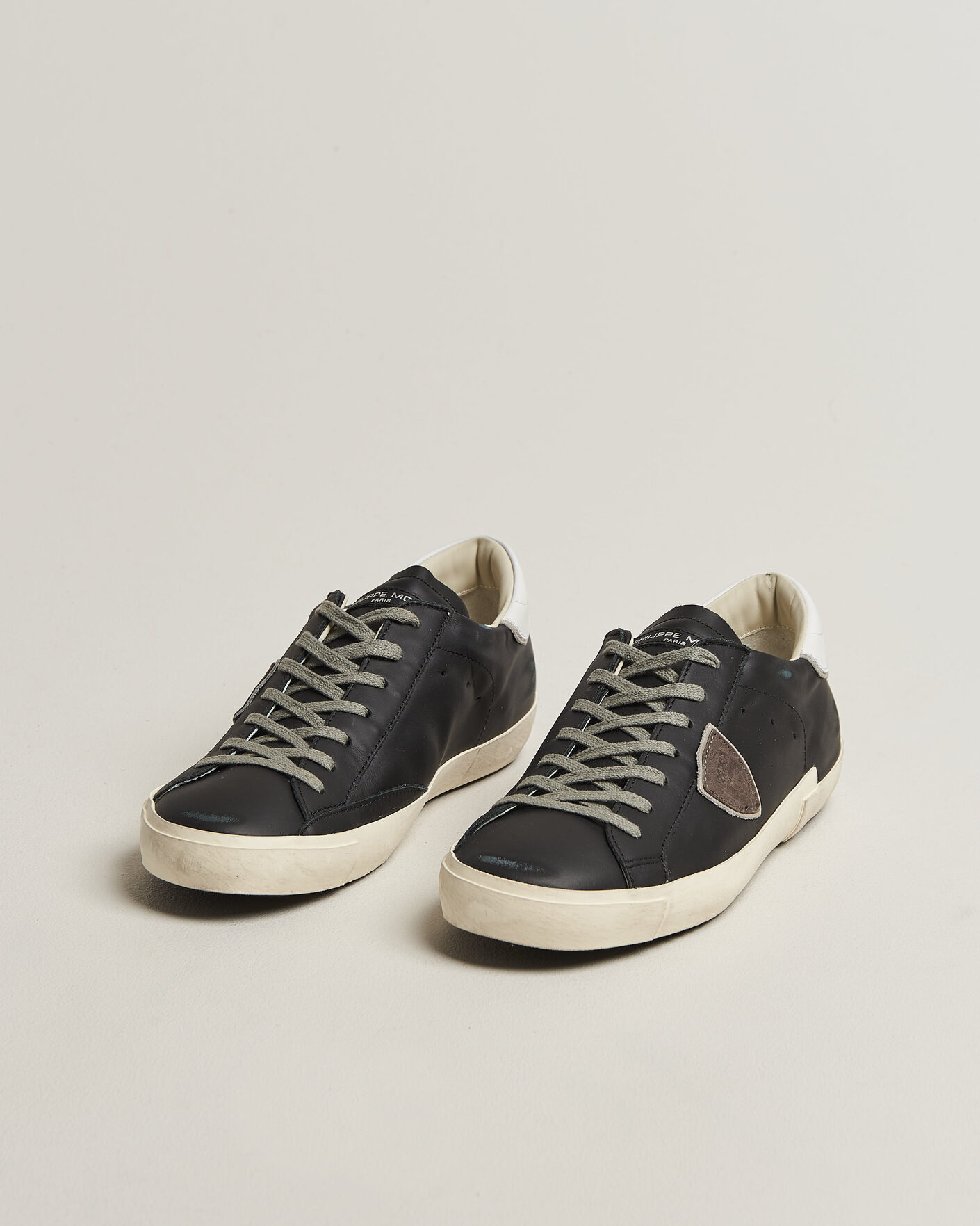 Hombres | Zapatillas | Philippe Model | PRSX Low Top Suede Sneaker Black/White