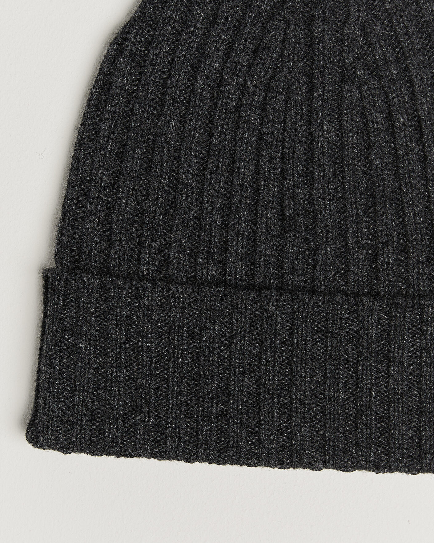 Hombres | Gorros | Piacenza Cashmere | Ribbed Cashmere Beanie Charcoal