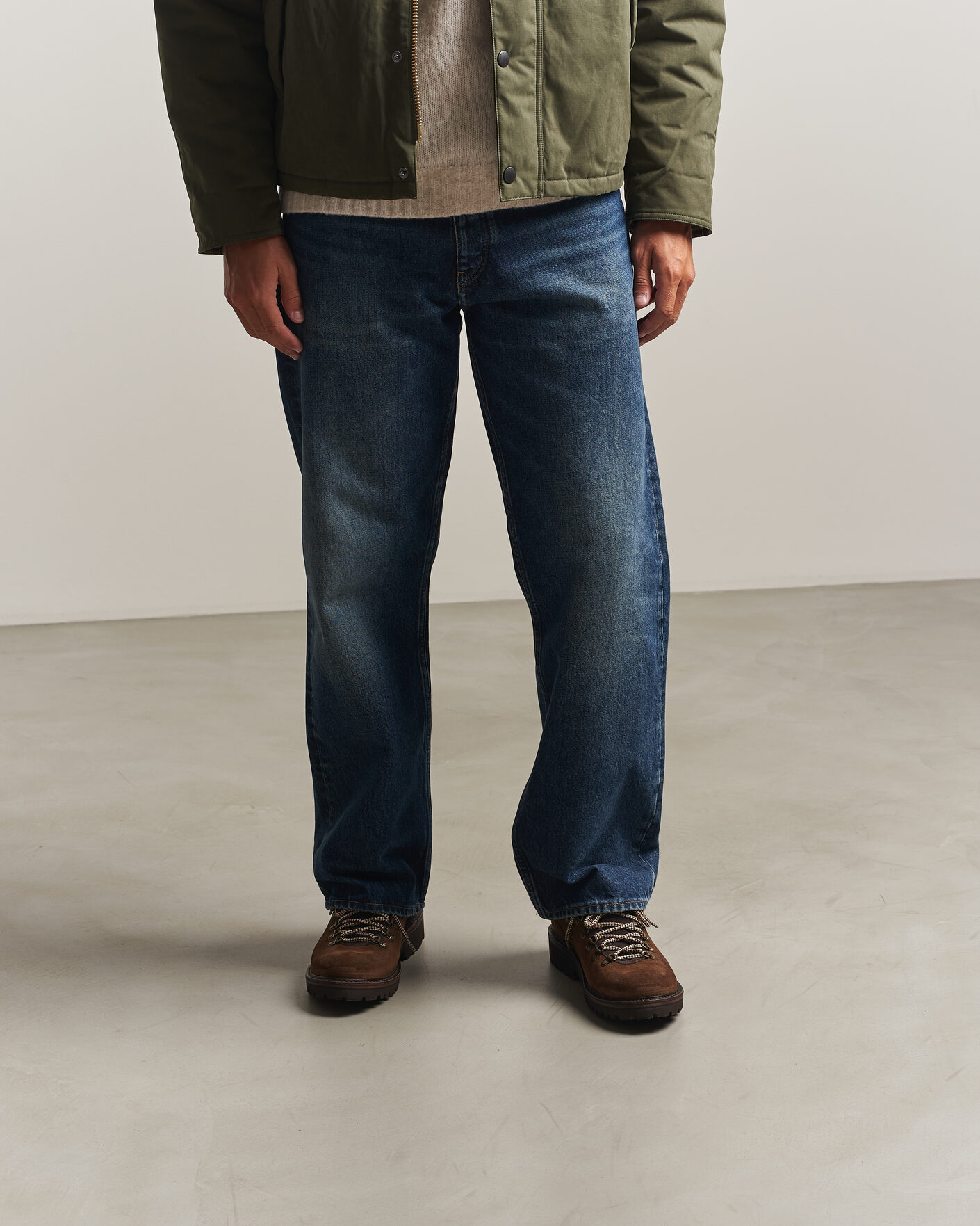 Hombres | Botas | Astorflex | Forflex Low Mountain Shoe Dark Khaki Suede