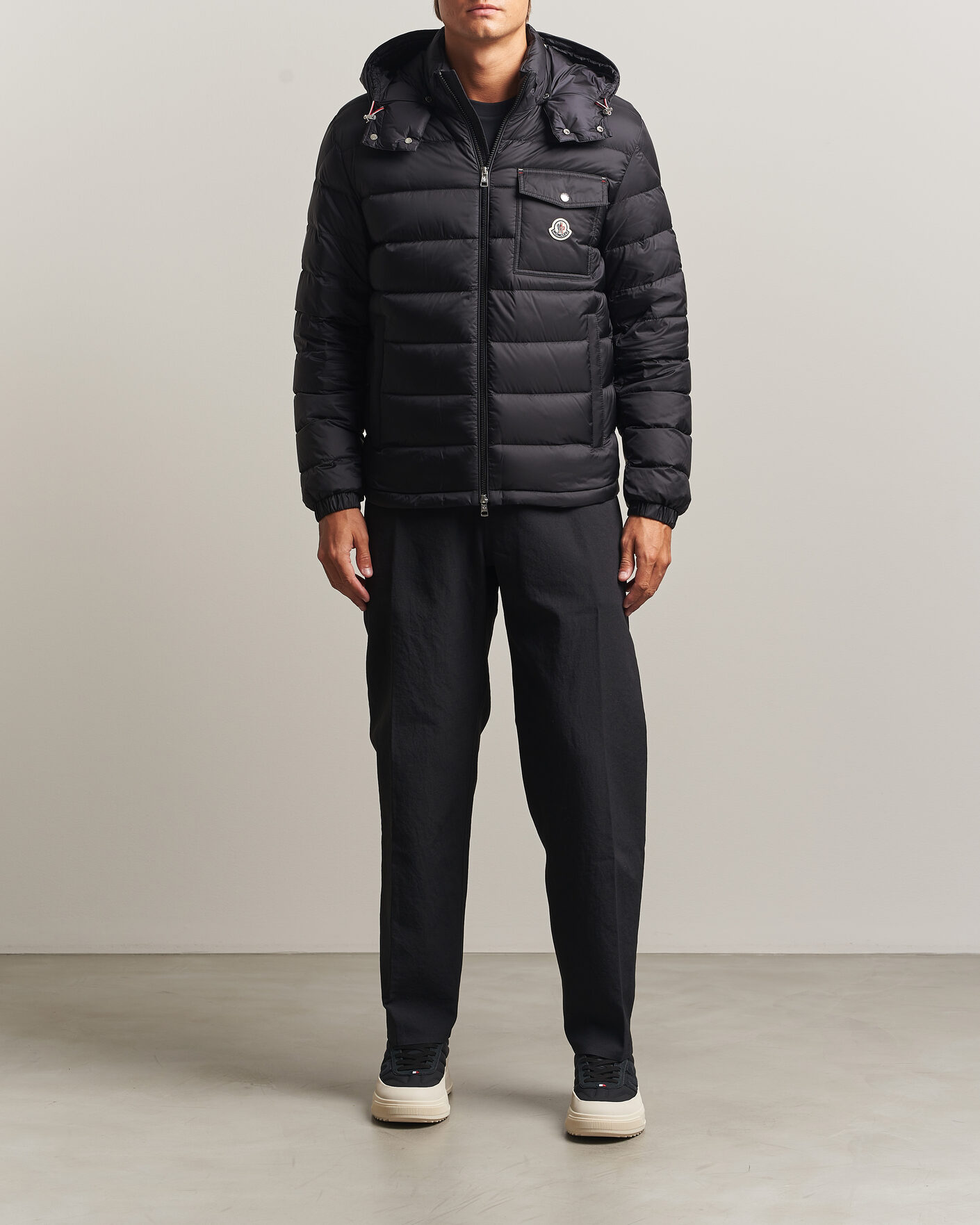 Hombres | Abrigos y chaquetas | Moncler | Verith Hooded Down Jacket Black
