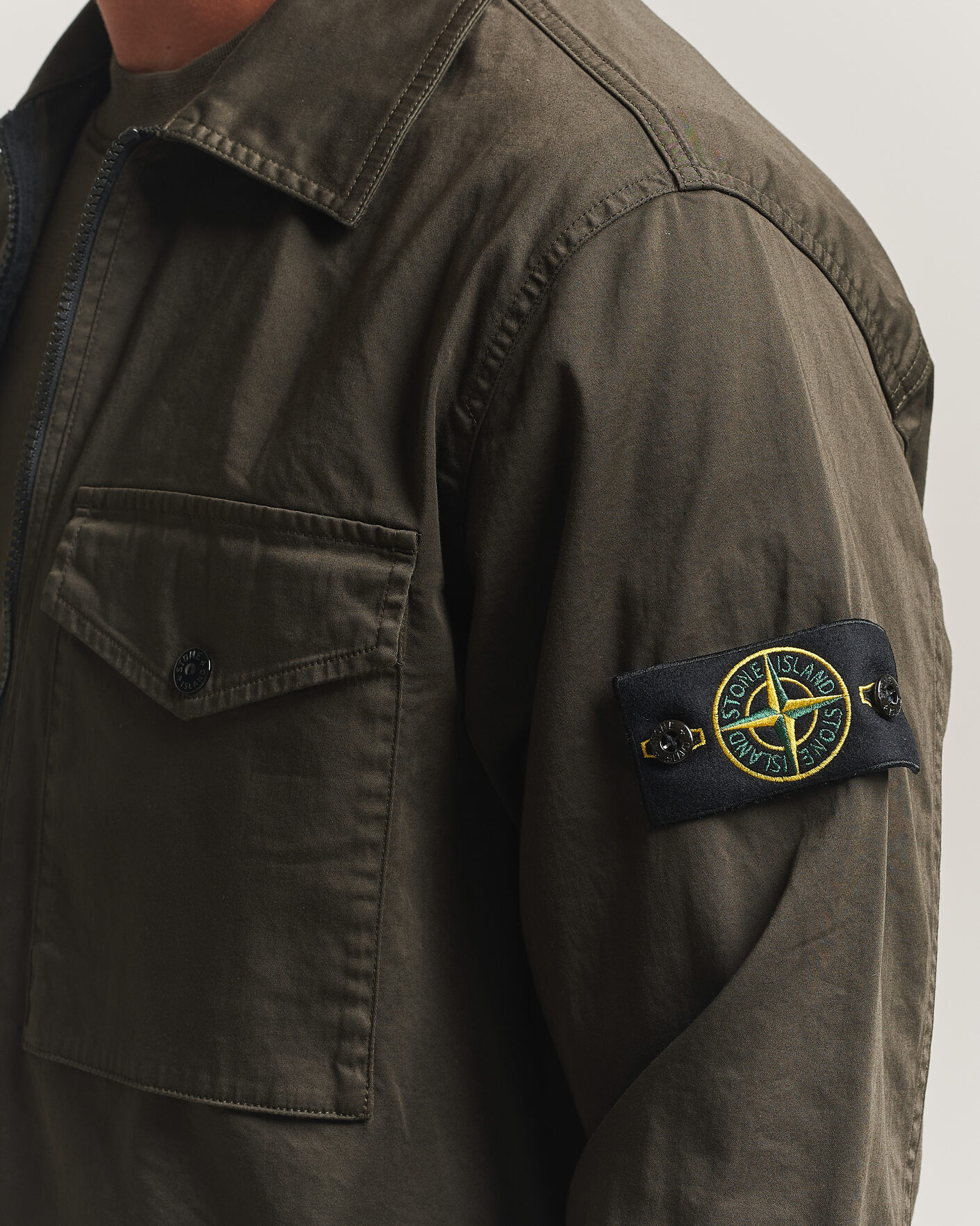 Hombres | Camisas | Stone Island | Organic Cotton Satin Stretch Zip Overshirt Grey