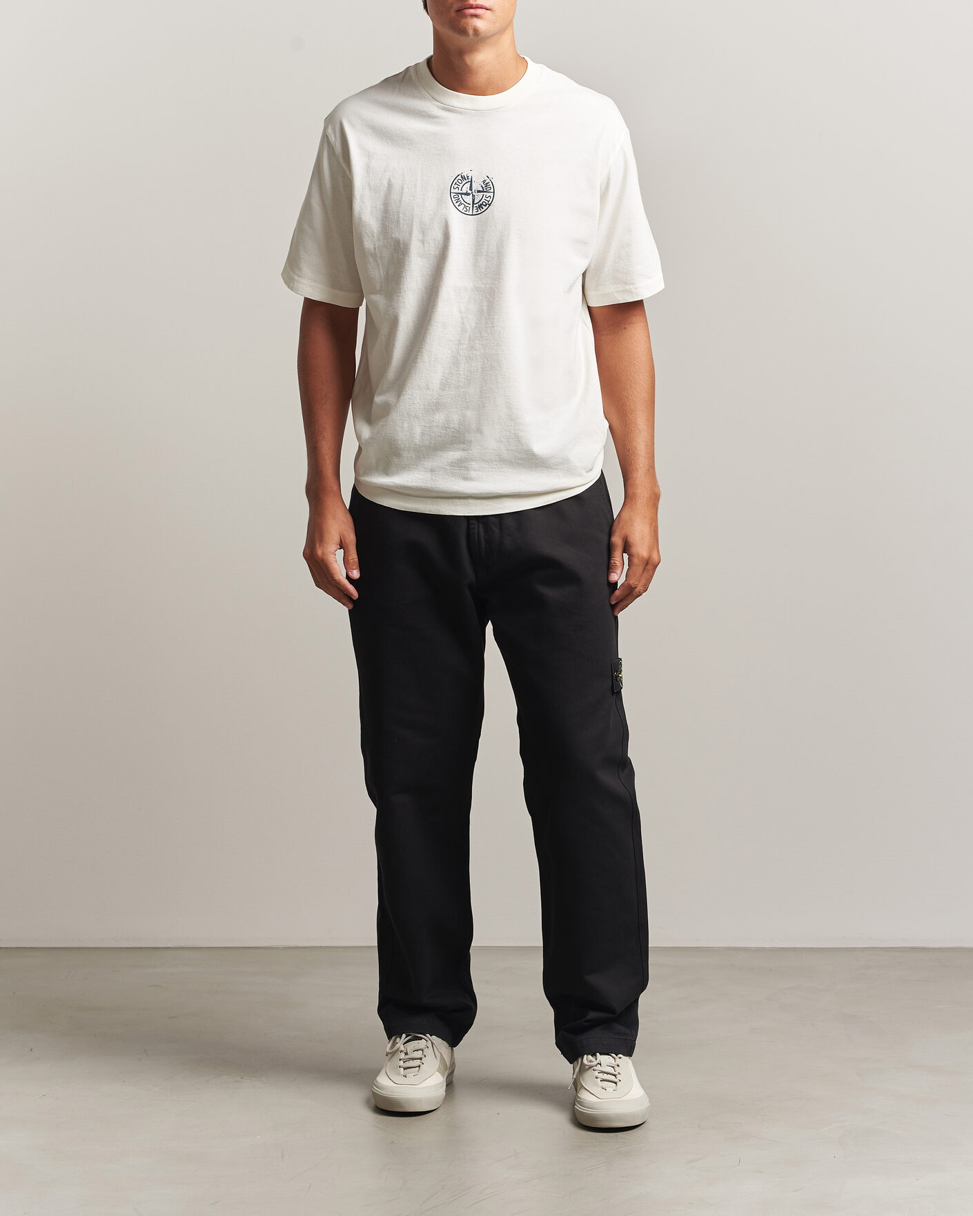 Hombres | Camisetas | Stone Island | Vertical Placement Print Cotton T-Shirt Ivory
