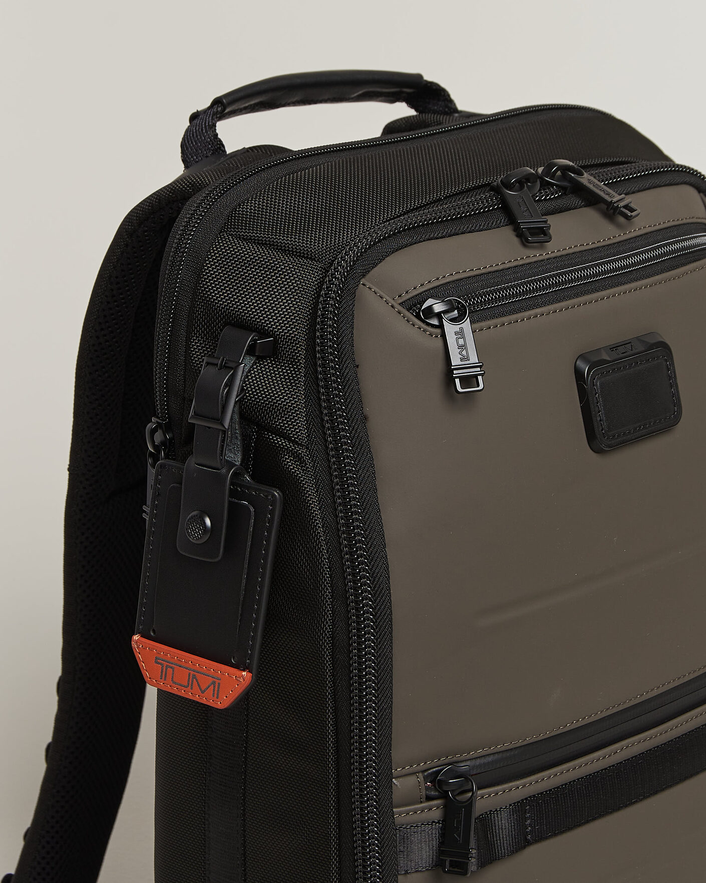 Hombres | Bolsos | TUMI | Alpha Bravo Dynamic Backpack Terra Brown