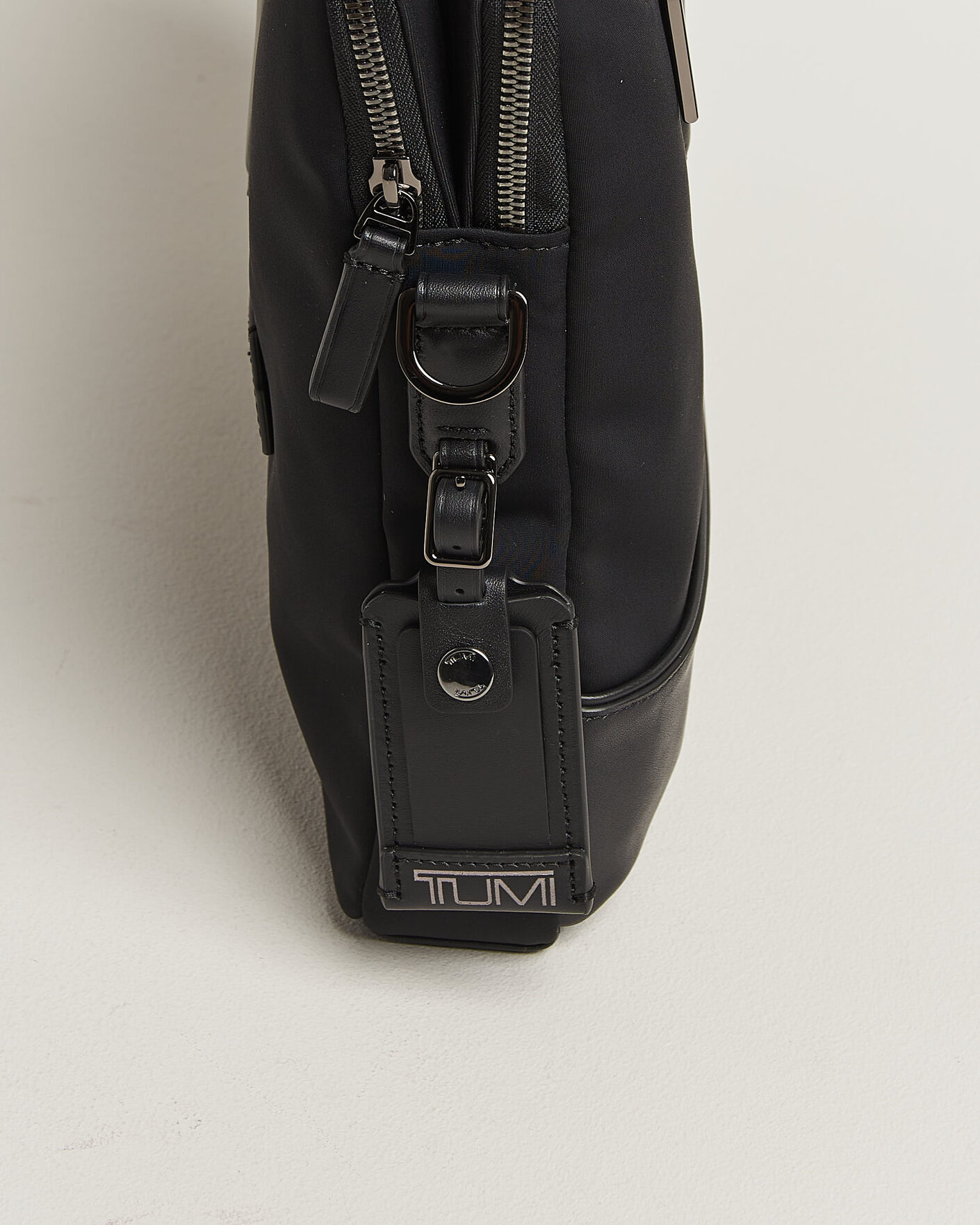 Hombres | Bolsos | TUMI | Harrison Sycamore Slim Nylon Brief Midnight Black