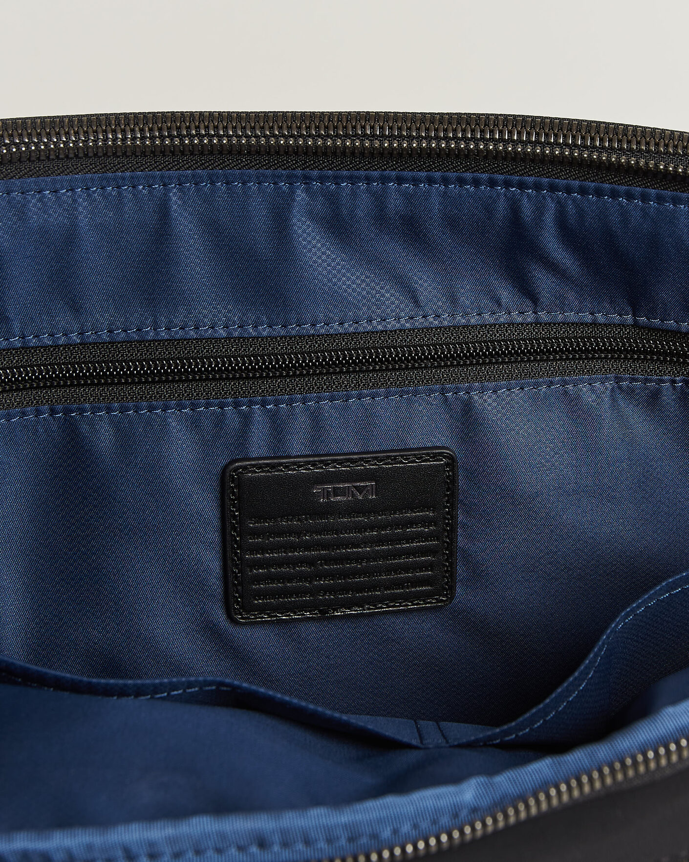 Hombres | Bolsos | TUMI | Harrison Sycamore Slim Nylon Brief Midnight Black