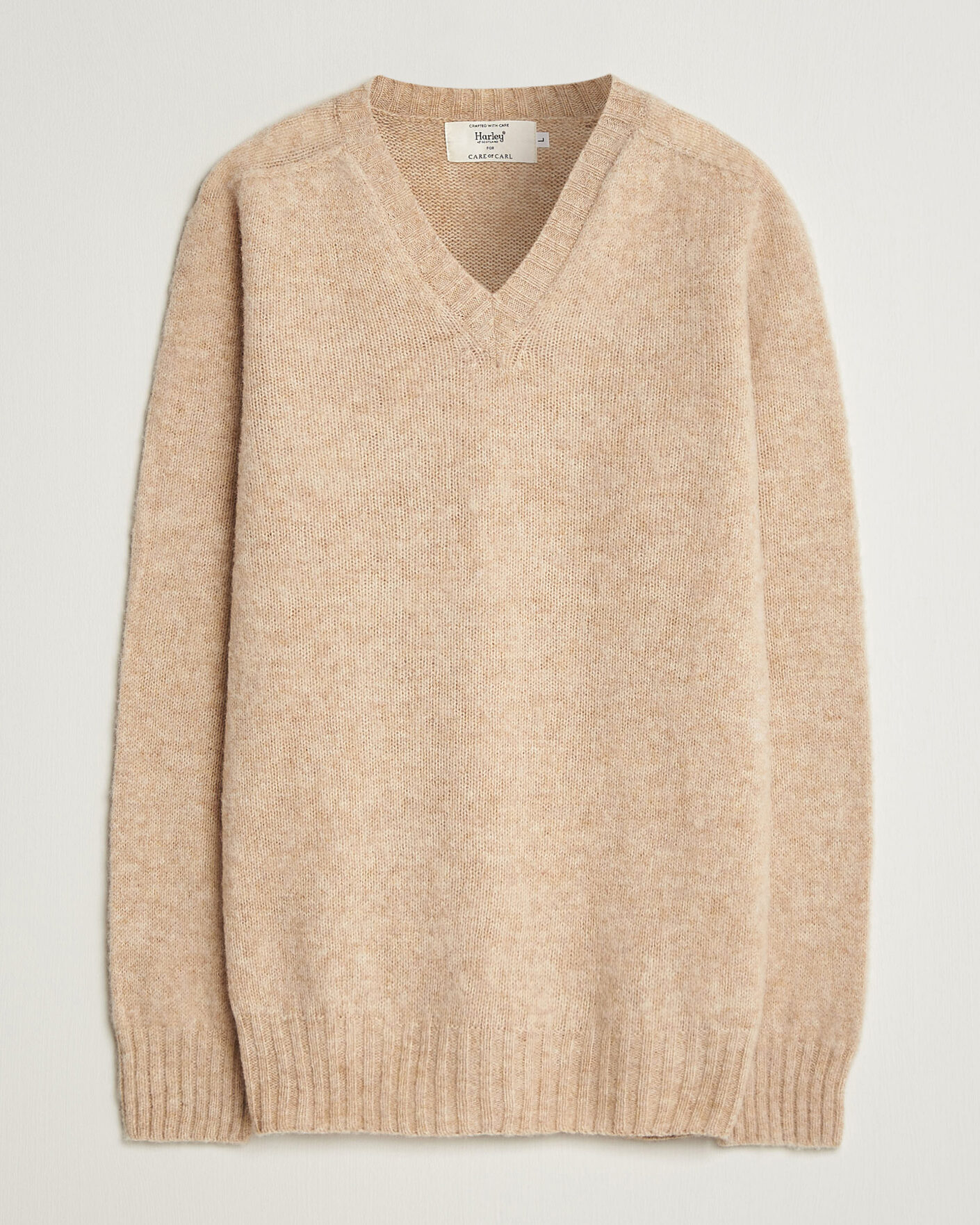 Hombres | Jerséis y prendas de punto | Harley Of Scotland for Care of Carl | Brushed Supersoft Lambswool V-Neck Beige