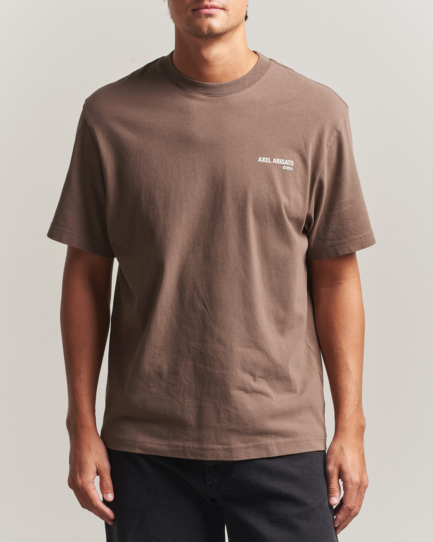 Hombres | Camisetas | Axel Arigato | Legacy T-Shirt Coffee Brown