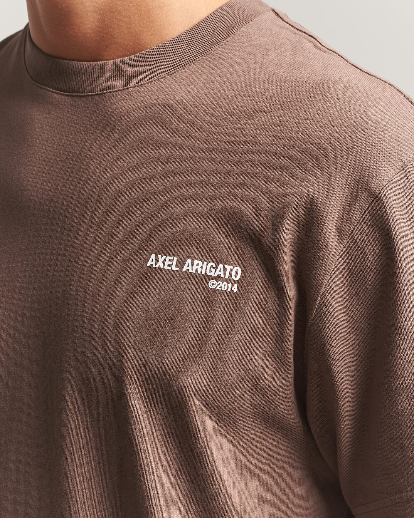 Hombres | Camisetas | Axel Arigato | Legacy T-Shirt Coffee Brown