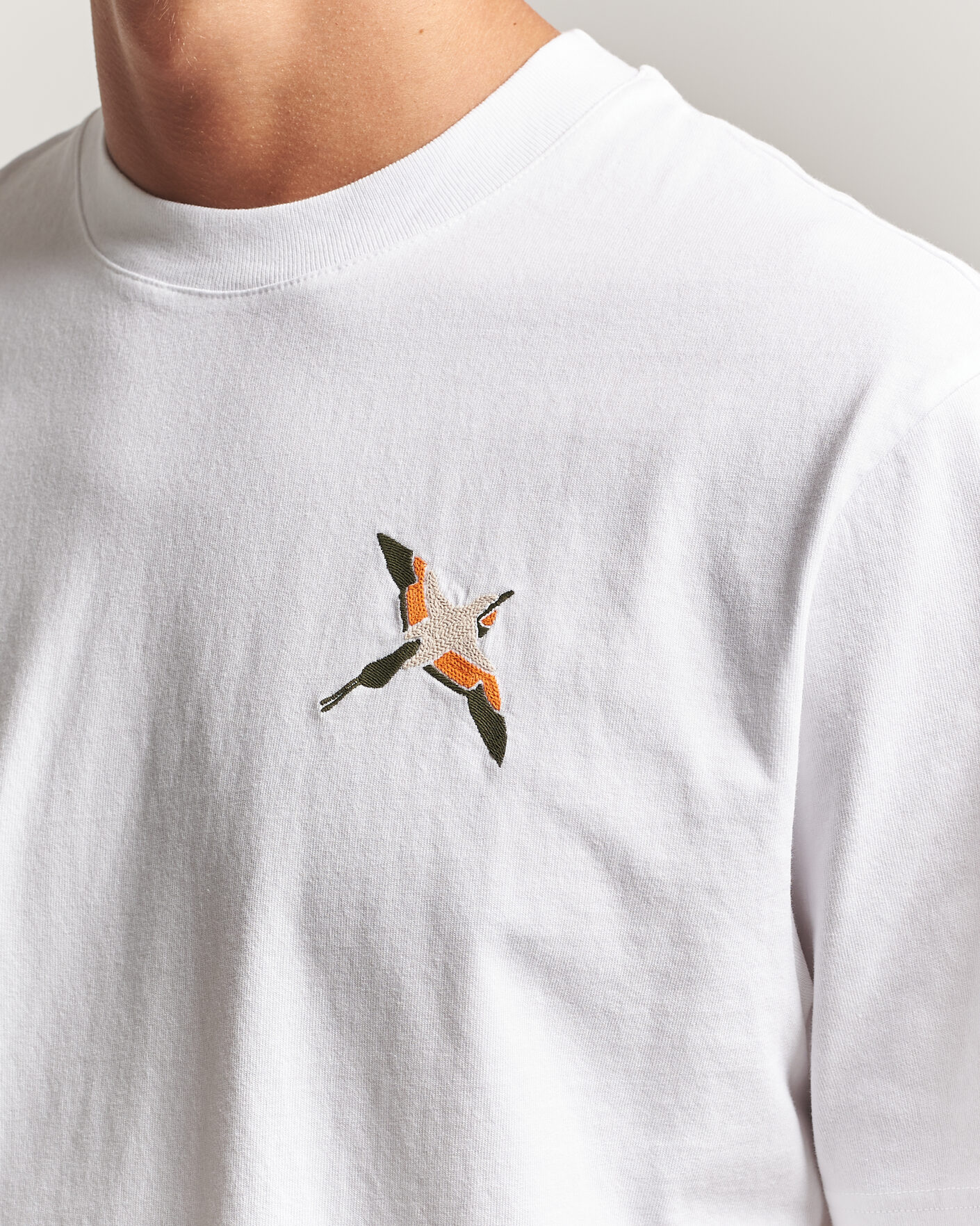 Hombres | Camisetas | Axel Arigato | Micro Bee Birt T-Shirt White