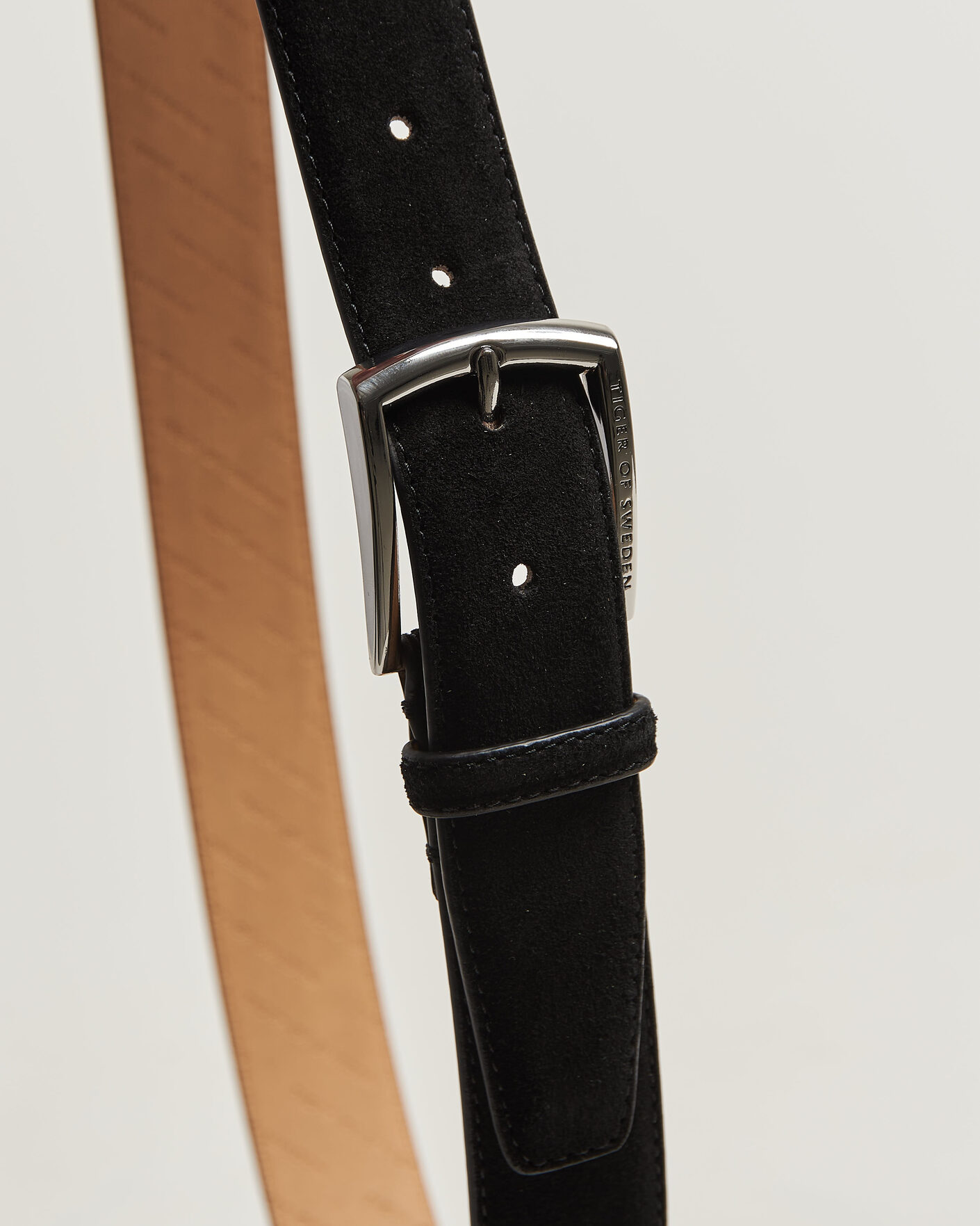 Hombres | Cinturones | Tiger of Sweden | Bergstroms Suede Belt Black