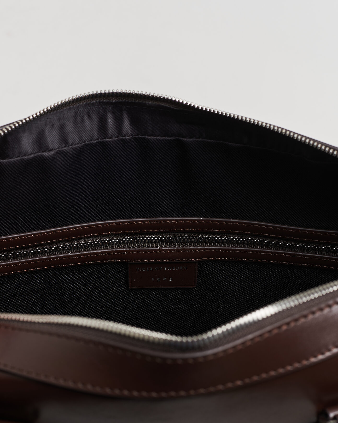 Hombres | Bolsos | Tiger of Sweden | Bosun Smooth Leather Briefcase Dark Brown