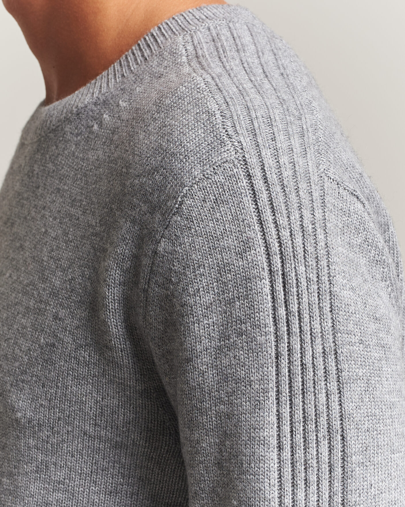 Hombres | Jerséis y prendas de punto | Tiger of Sweden | Wilfred Wool/Cashmere Sweater Light Grey Melange