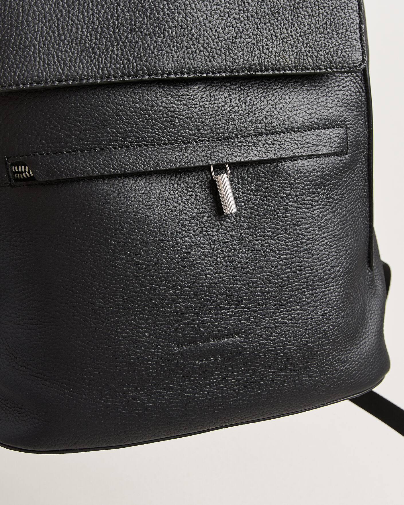 Hombres | Bolsos | Tiger of Sweden | Vuntir Grained Leather Backpack Black