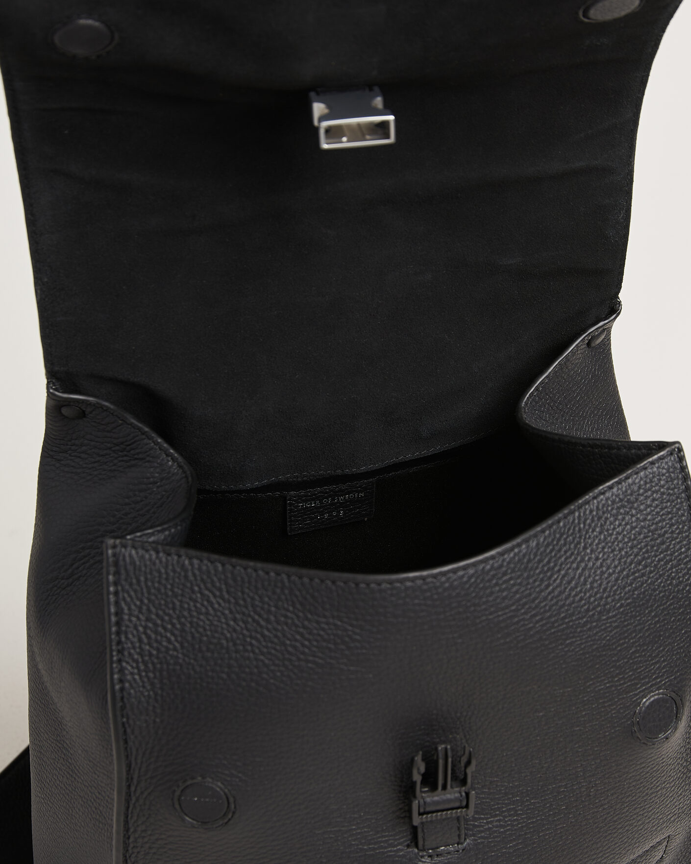 Hombres | Bolsos | Tiger of Sweden | Vuntir Grained Leather Backpack Black