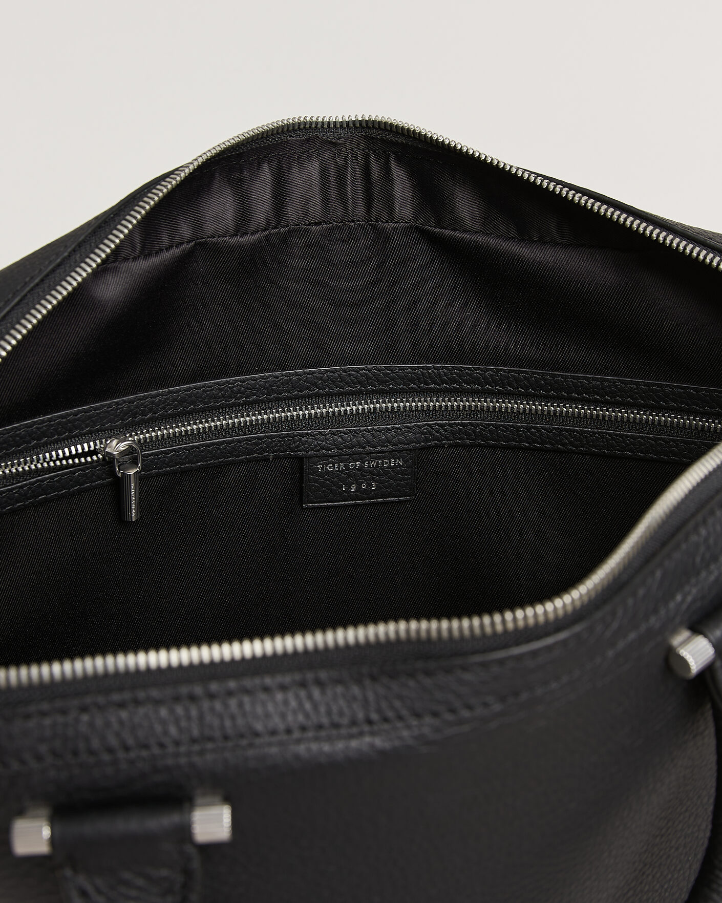 Hombres | Bolsos | Tiger of Sweden | Valise Grained Leather Briefcase Black